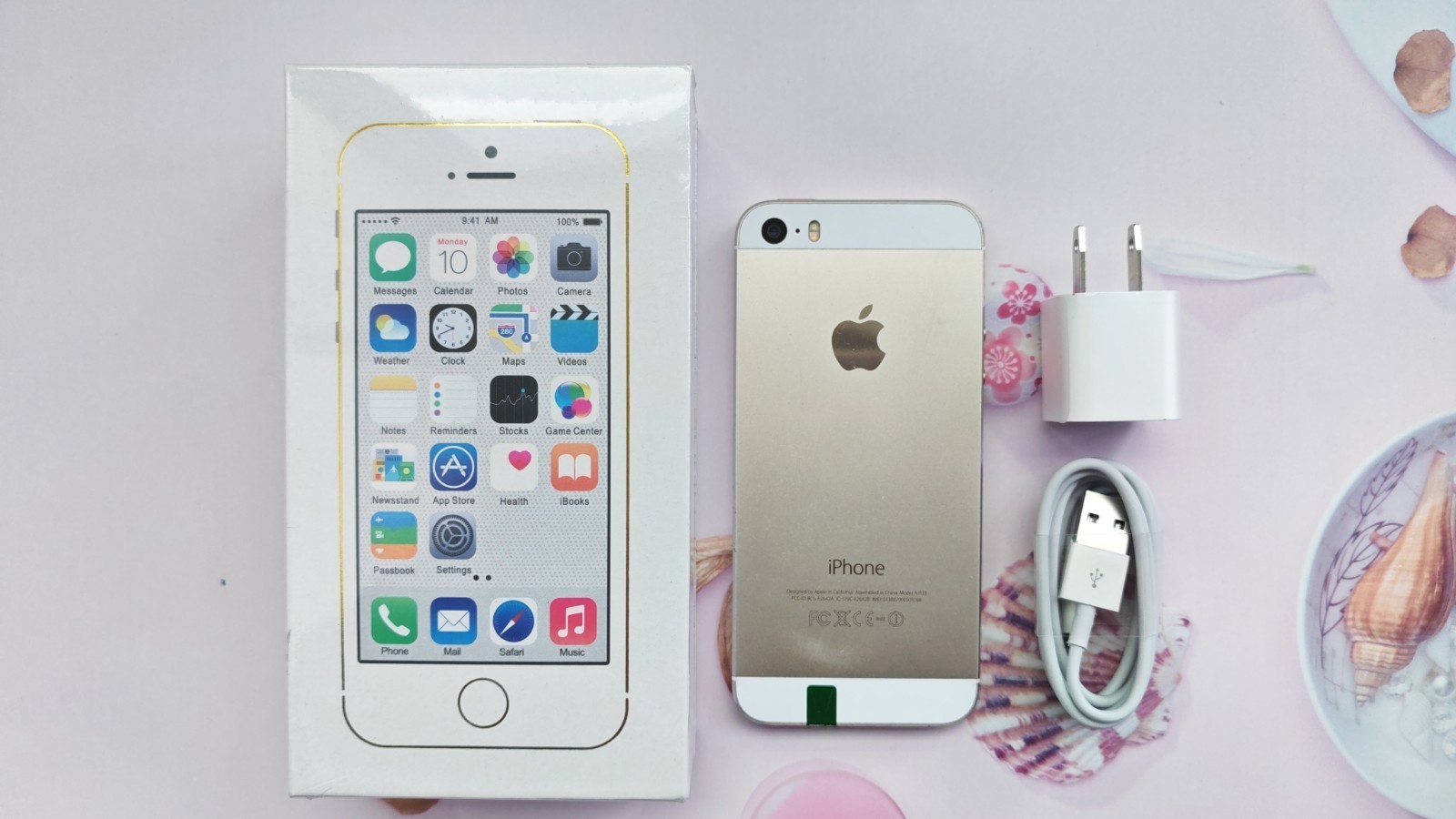 Apple iPhone 5s Unlocked – 16 GB/32 GB/64 GB- Gold Gray Silver 90% N EW