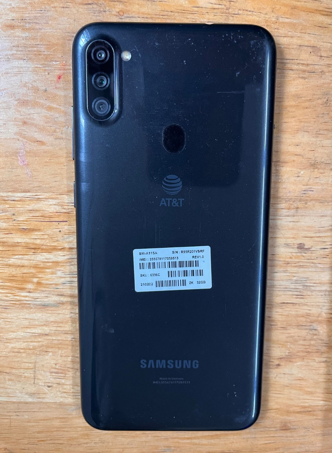 Pre Owned Samsung Galaxy A11 (SM-A115AP) 32GB (AT&T) Crack in Clean