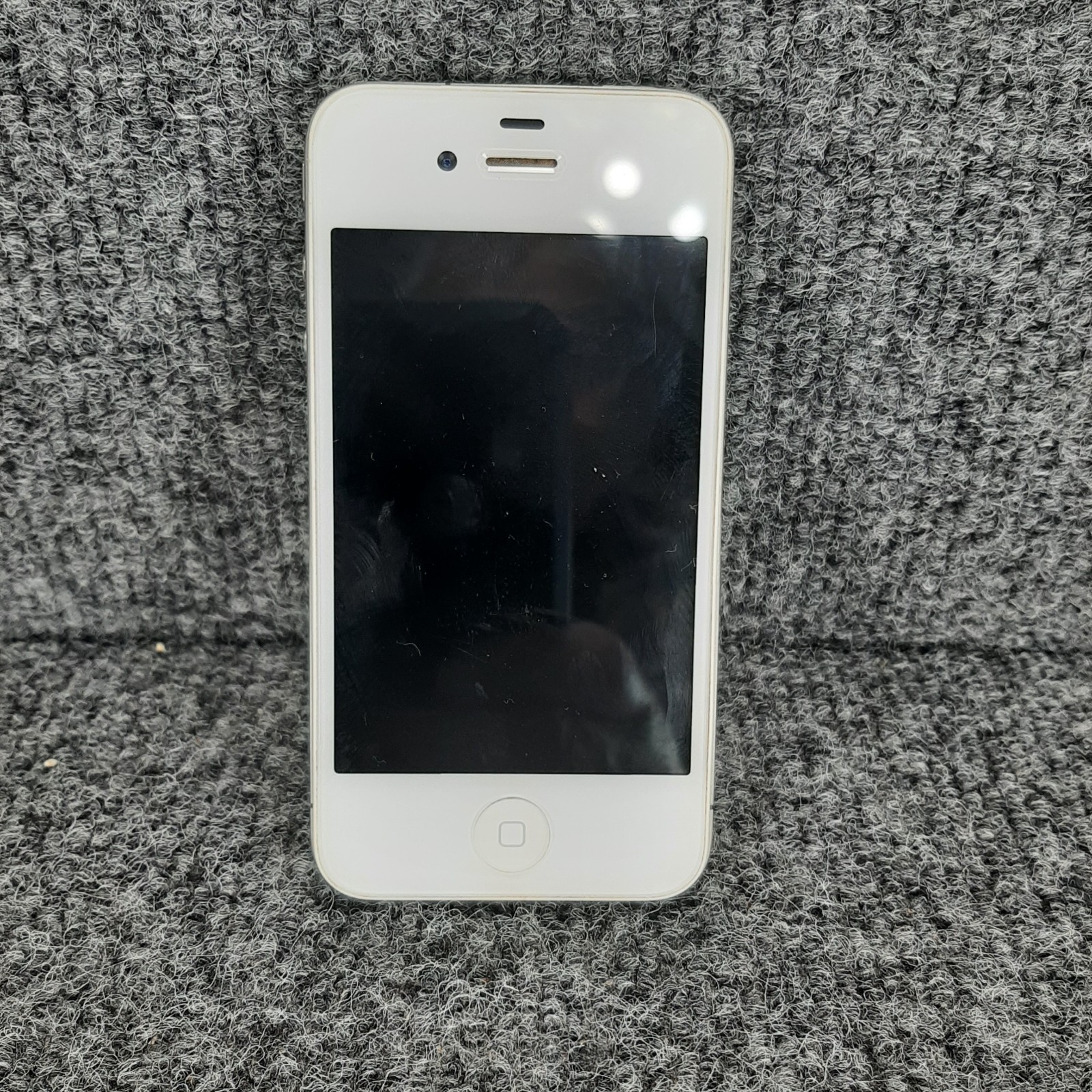 Apple iPhone 4 A1332 Nice Cosmetic Condition Untested Parts or Repair