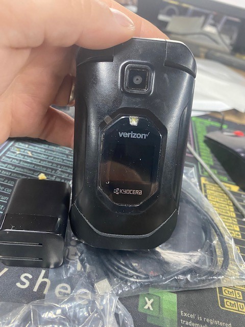 Kyocera DuraXV Extreme E4810 Camera Verizon GSM Unlocked Rugged Flip Phone