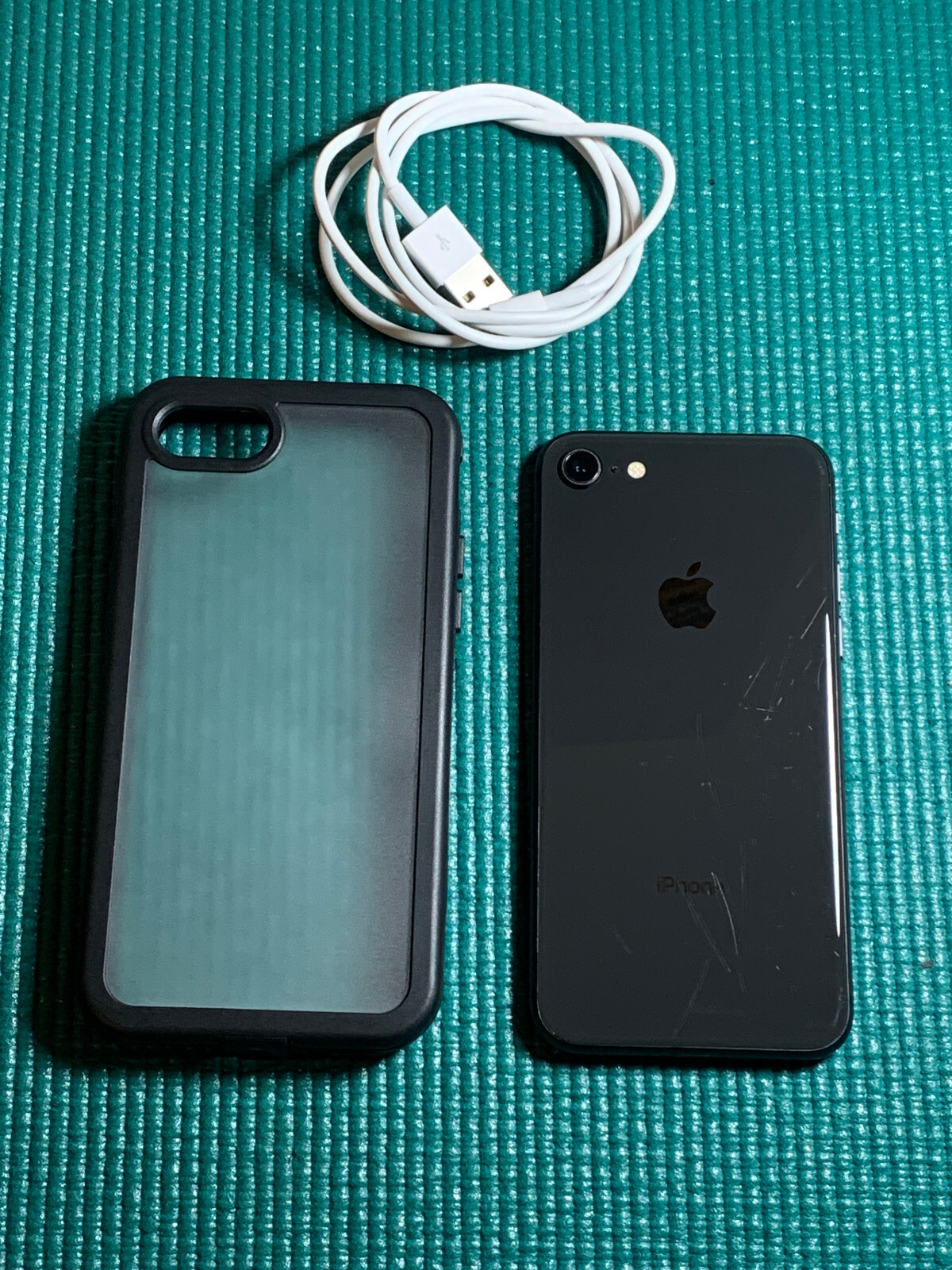Apple iPhone 8 64GB Unlocked Smartphone Space Gray A1863 (CDMA + GSM)