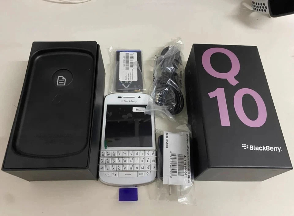 BlackBerry Q10 8MP 4G 16GB LTE 3.1″ Keyboard Unlocked Smartphone 1year warranty