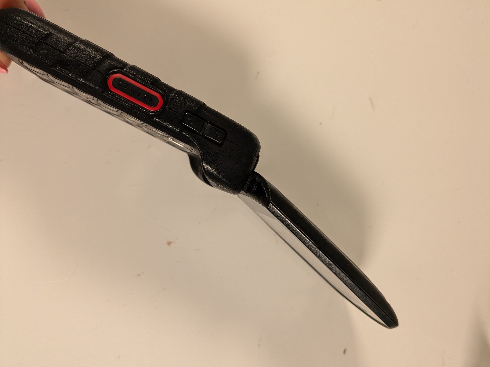 Kyocera DuraXE E4710 Rugged Flip Cell Phone Powers On