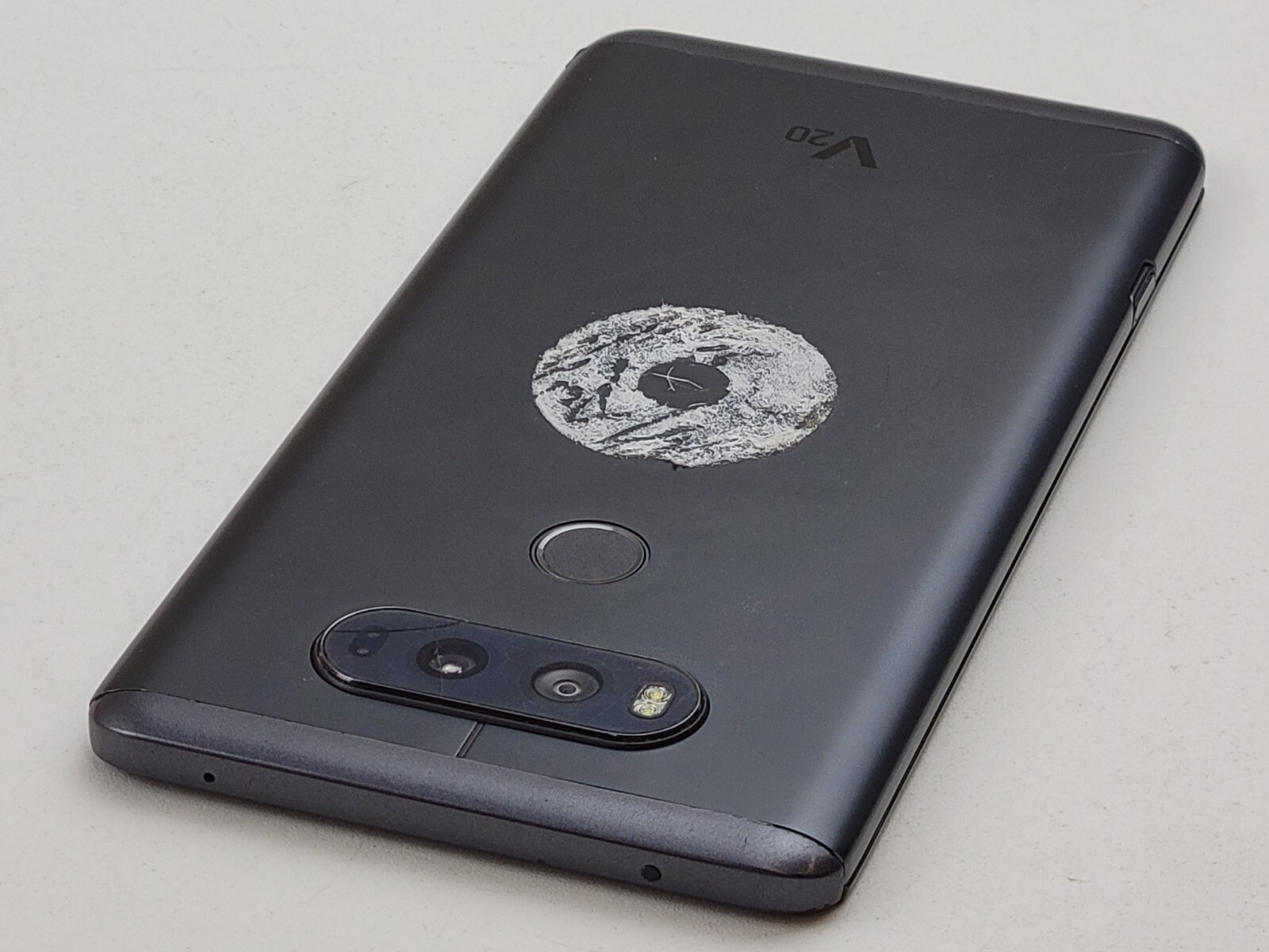 LG V20 (LG-H918) 64GB – Gray (T-Mobile) – POOR CONDITION – Clean IMEI – J0070