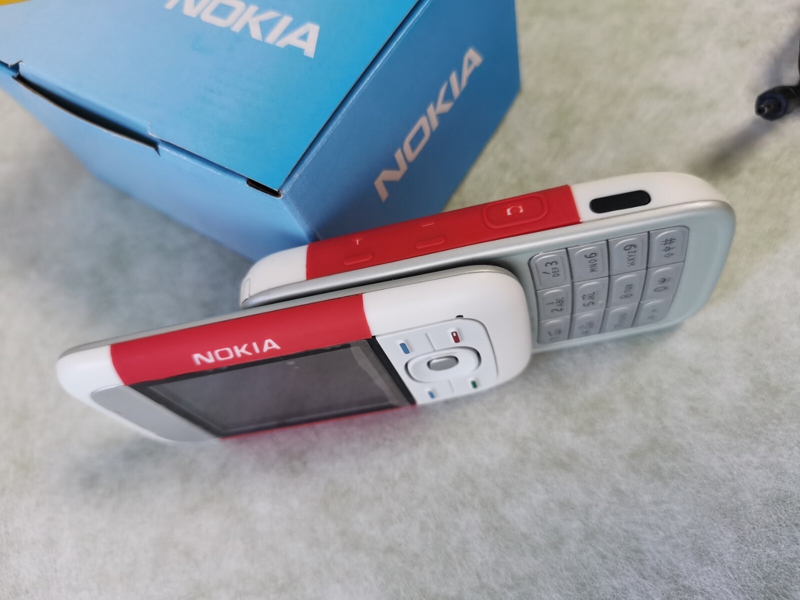 Nokia 5300 XpressMusic UNLOCKED( GSM) MP3 FM ORIGINAL Cellular Phone