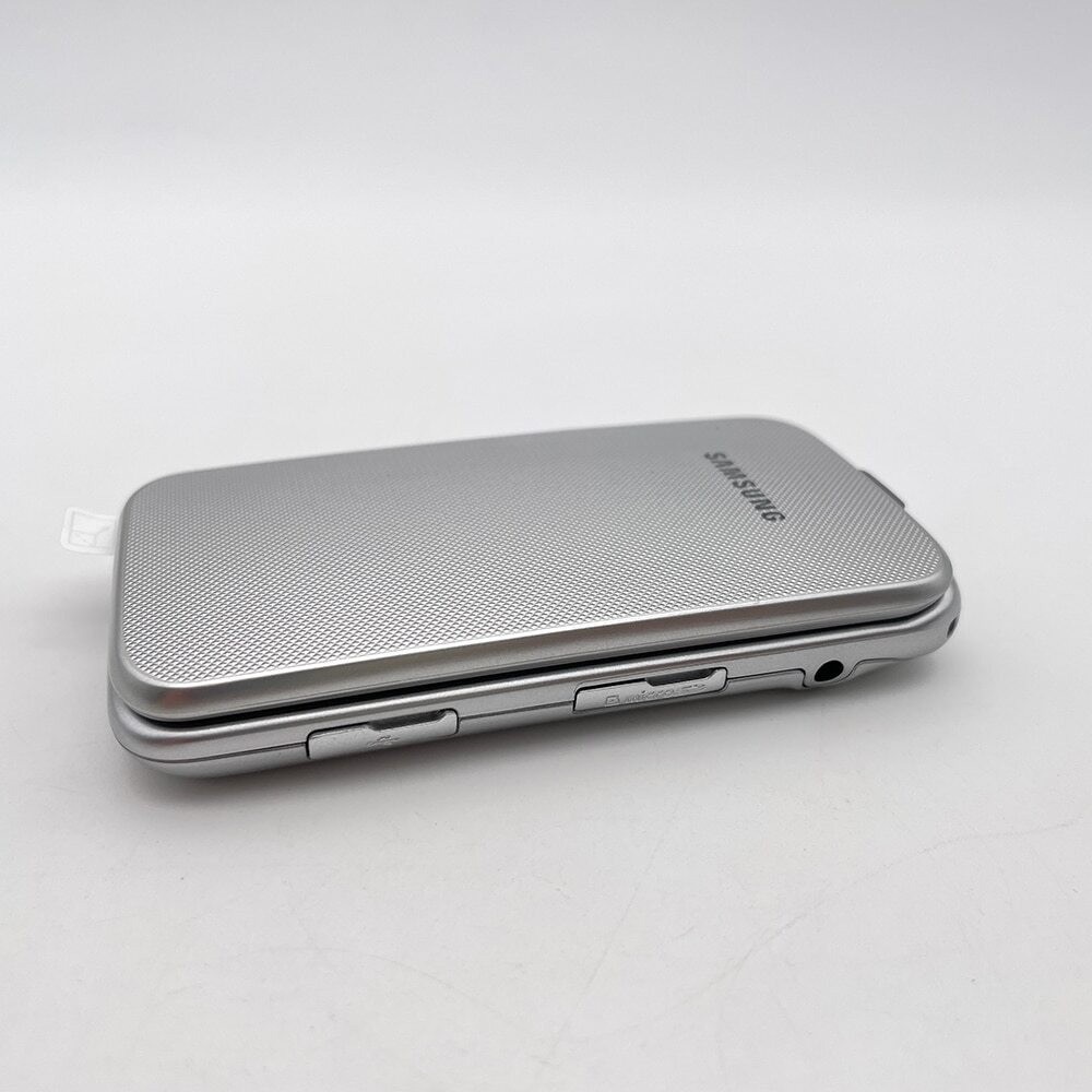 Original Samsung C3520 1.3MP GSM MP3 Bluetooth unlocked flip phone