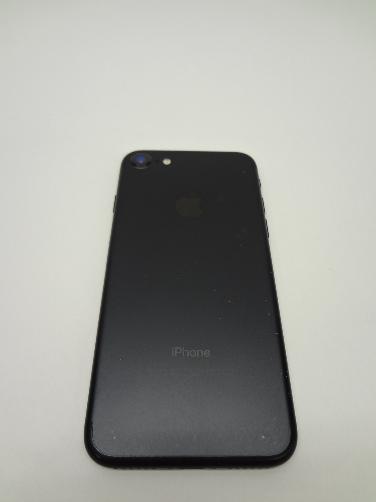Apple iPhone 7 A1660 32GB (Verizon) – Black *No AC/SIM* w/Battery (Grade A)