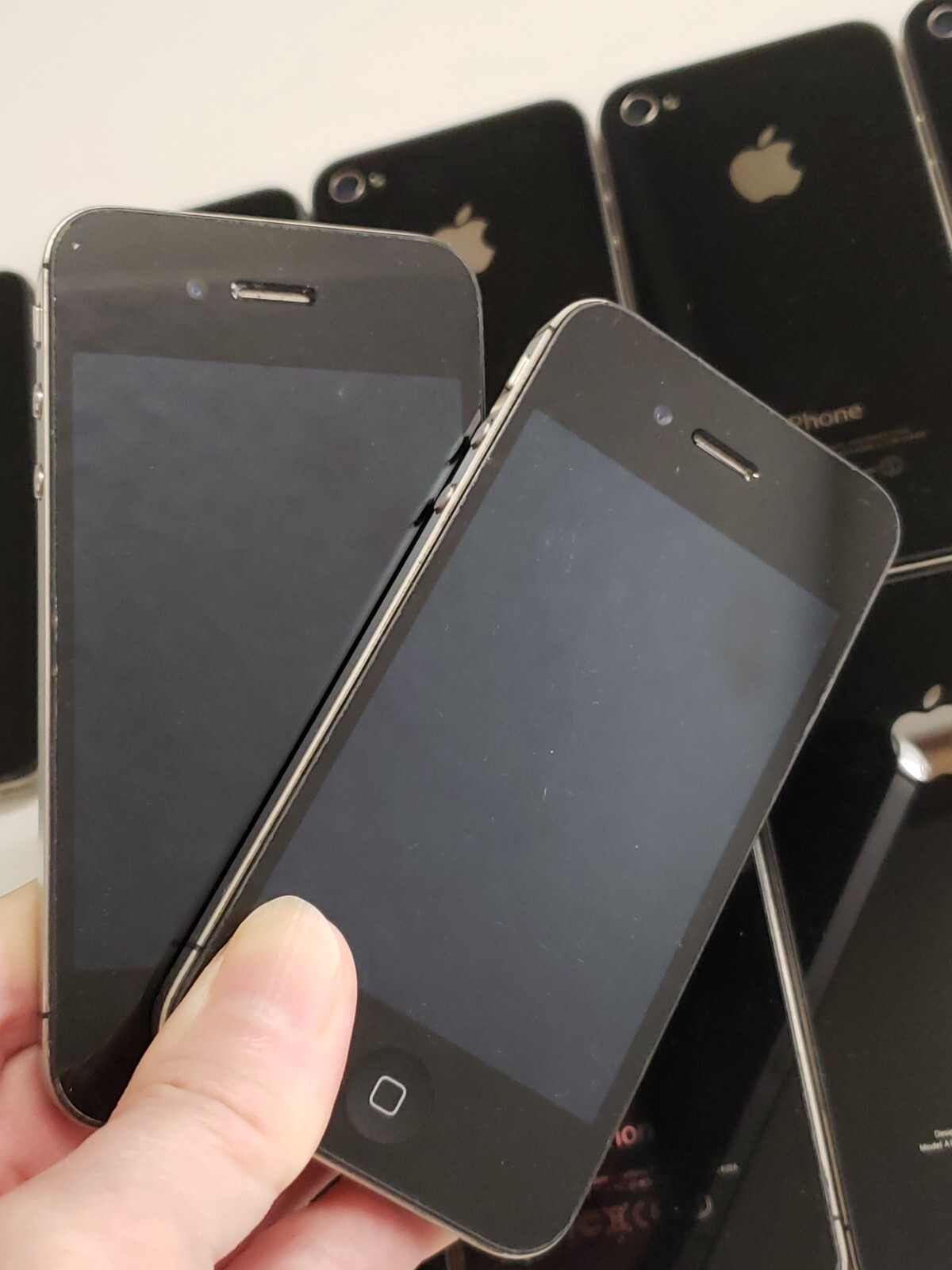 Lot of 10 Apple iPhone 4S A1387 16GB Black ( AT&T/ Verizon /OTA )