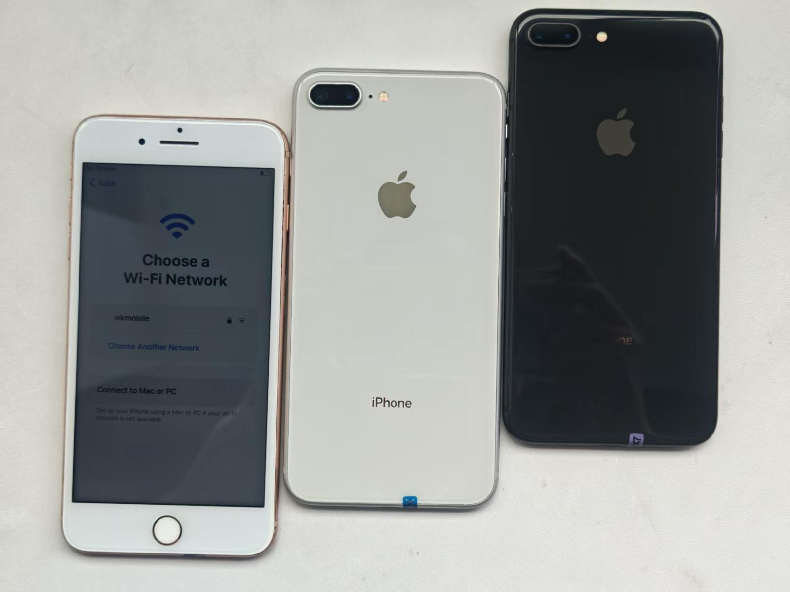 Apple iPhone 8 Plus – Unlocked Smartphone GOOD(any carrier)