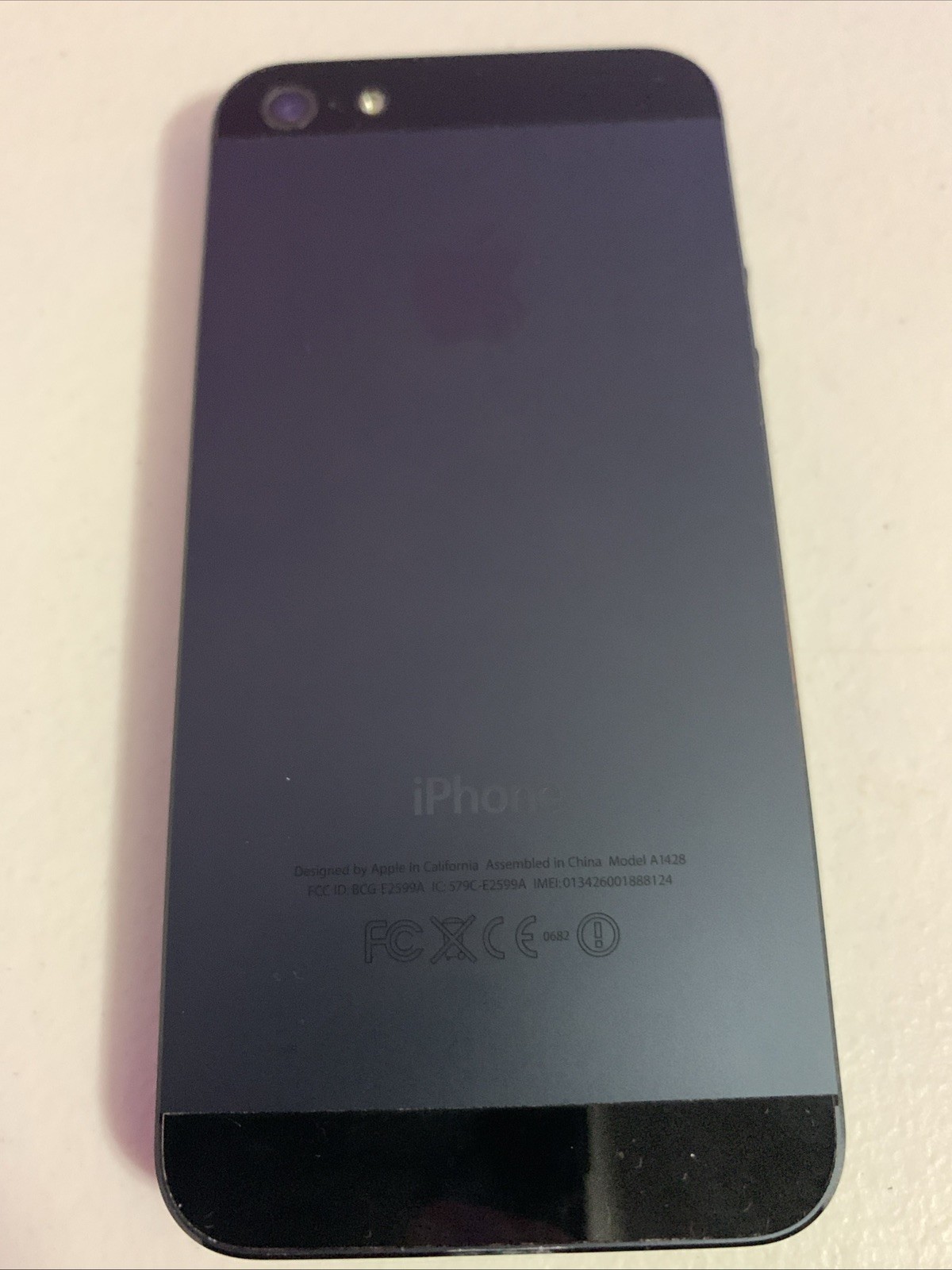 Apple iPhone 5s – 16 GB – Space Gray (Unlocked)