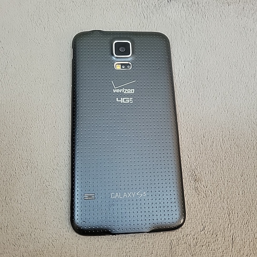 Samsung Galaxy S5 16GB Verizon Smartphone Reset Powers On READ