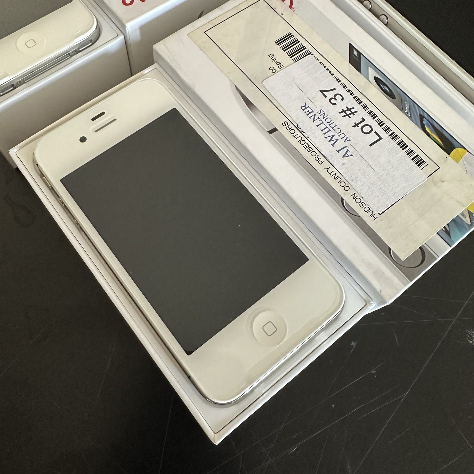 Apple iPhone 4s 16GB White A1387 Smartphone – New Open Box – Sold Individually