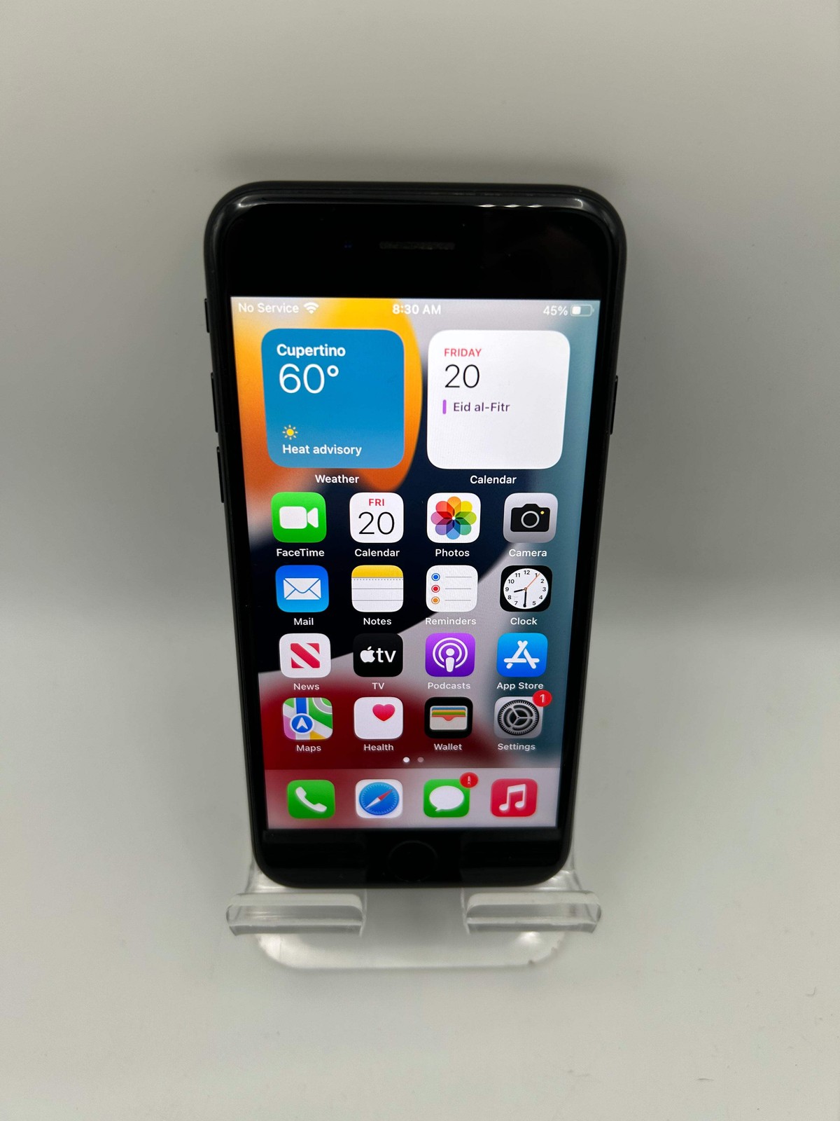 Apple iPhone 7 32GB Black Unlocked A1660 4.7″ Smartphone – Used