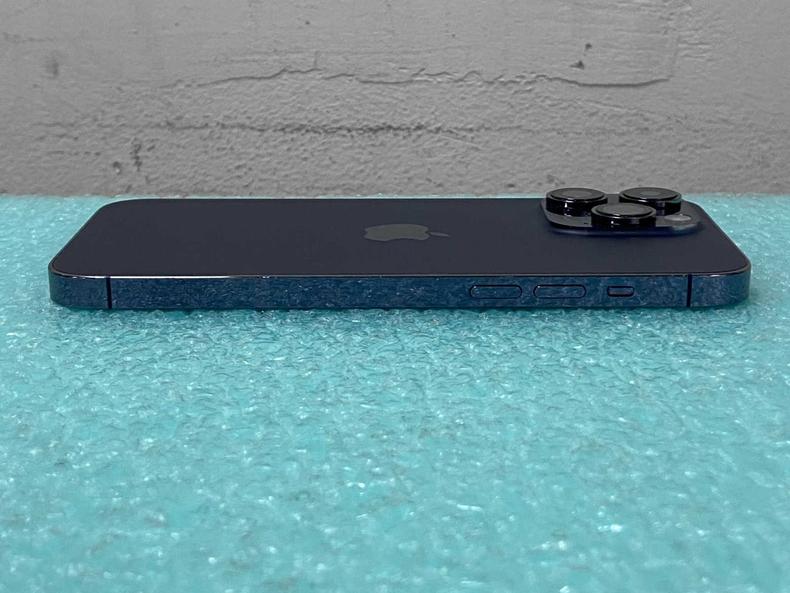 Apple iPhone 14 Pro Max A2651 6.7″ 1TB Network(AT&T) NQ953LL/A *Read* | AP110
