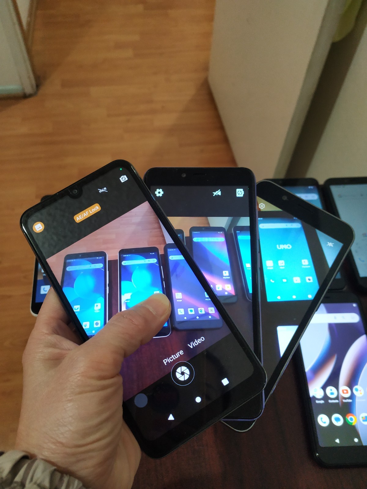 Lot of 10 Mixed Brand VORTEX /coolpad/BLU/NUO and other 16GB Smartphone