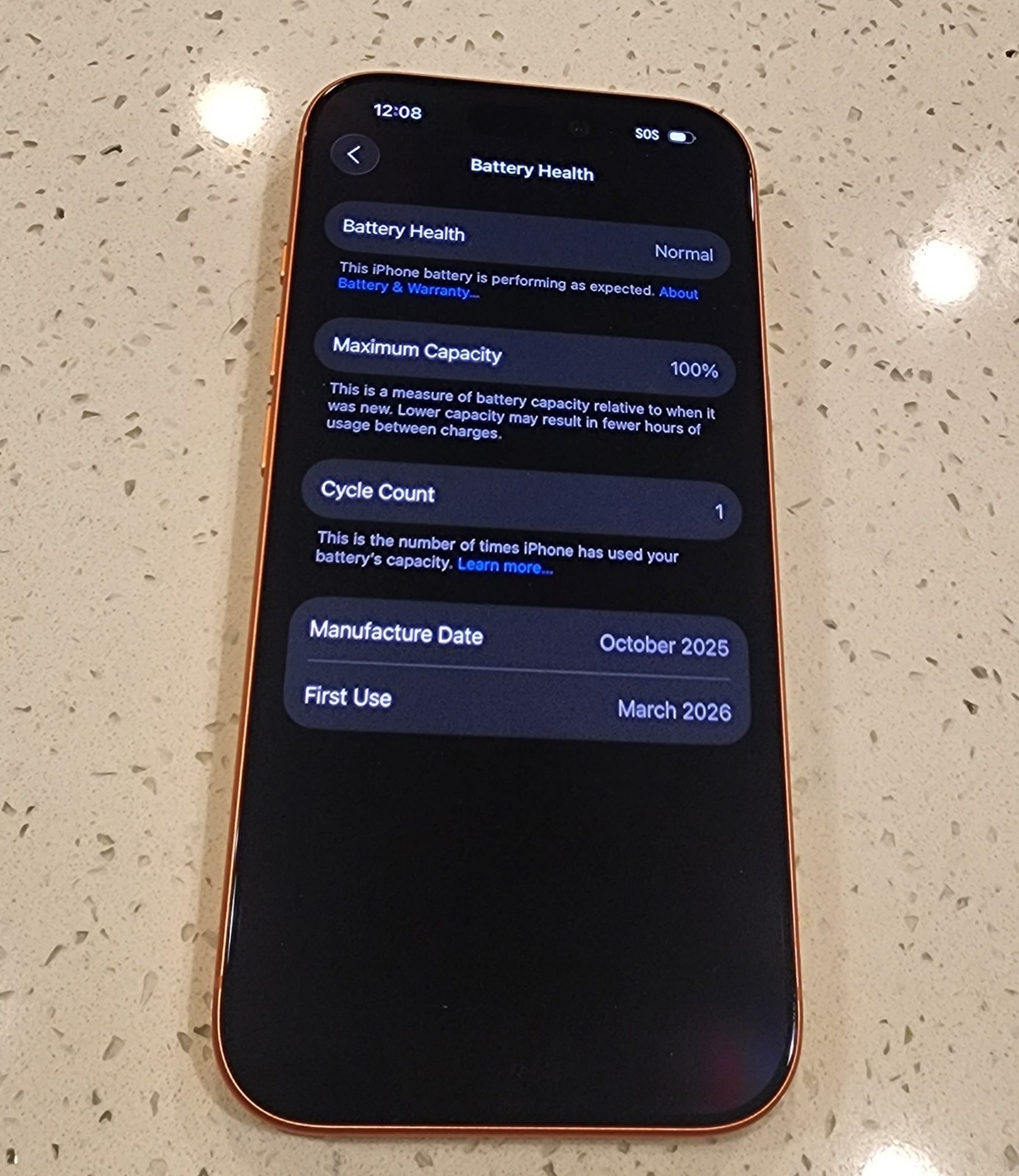 Read* Apple iPhone 17 Pro – 256 GB – Cosmic Orange