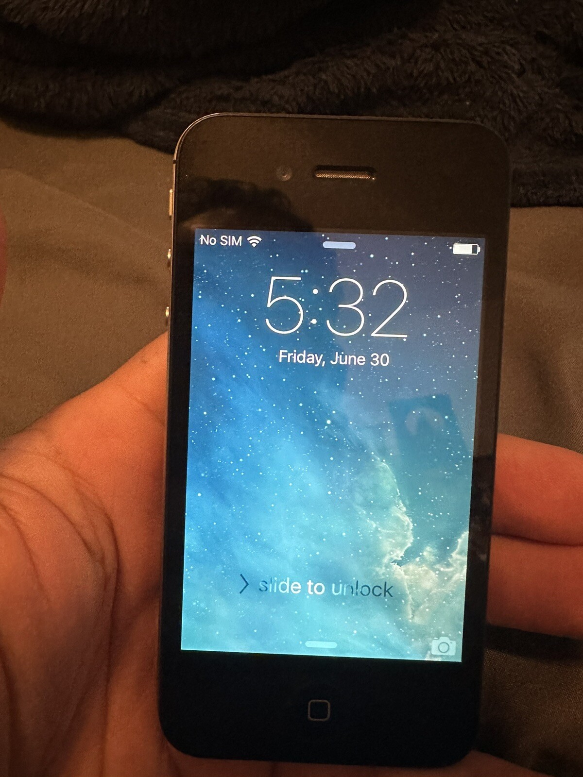 Apple iPhone 4s – 16GB – Black (AT&T) A1387 (CDMA + GSM)