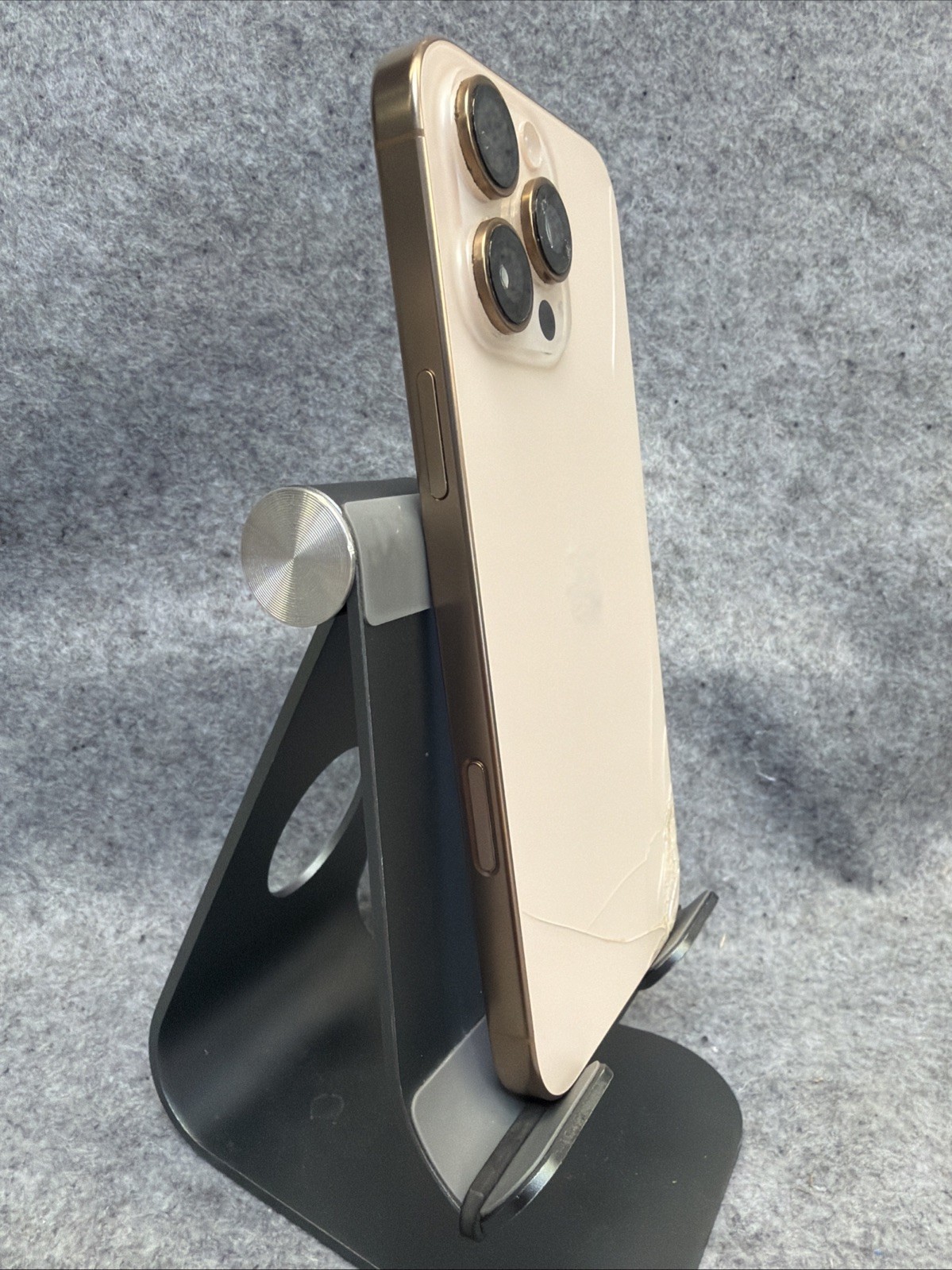 Apple iPhone 16 Pro Max – 256 GB – Desert Titanium Dish Boost See Description