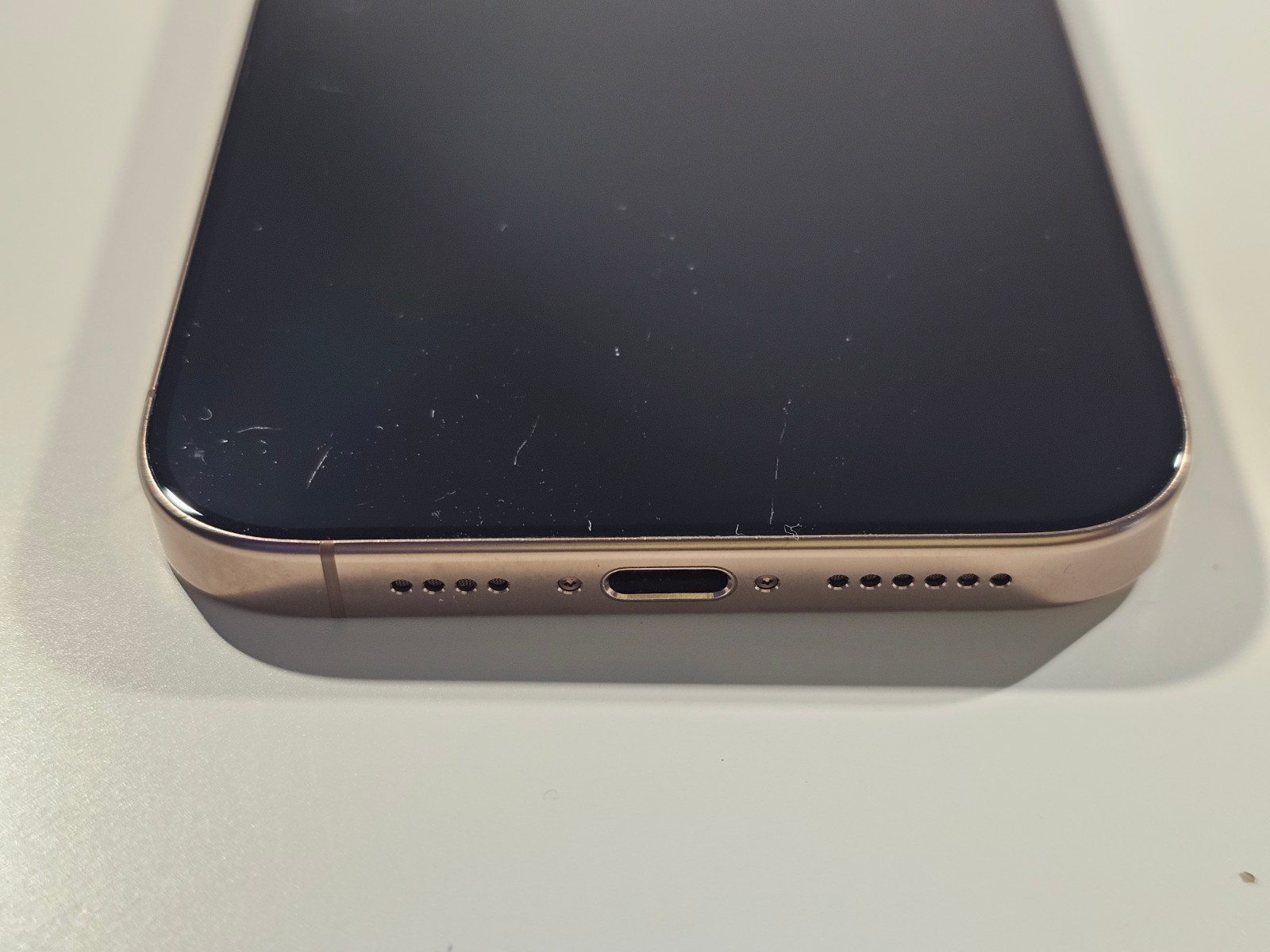 Apple iPhone 16 Pro Max 256GB A3084 Desert Titanium Unlocked 95% Battery 9614