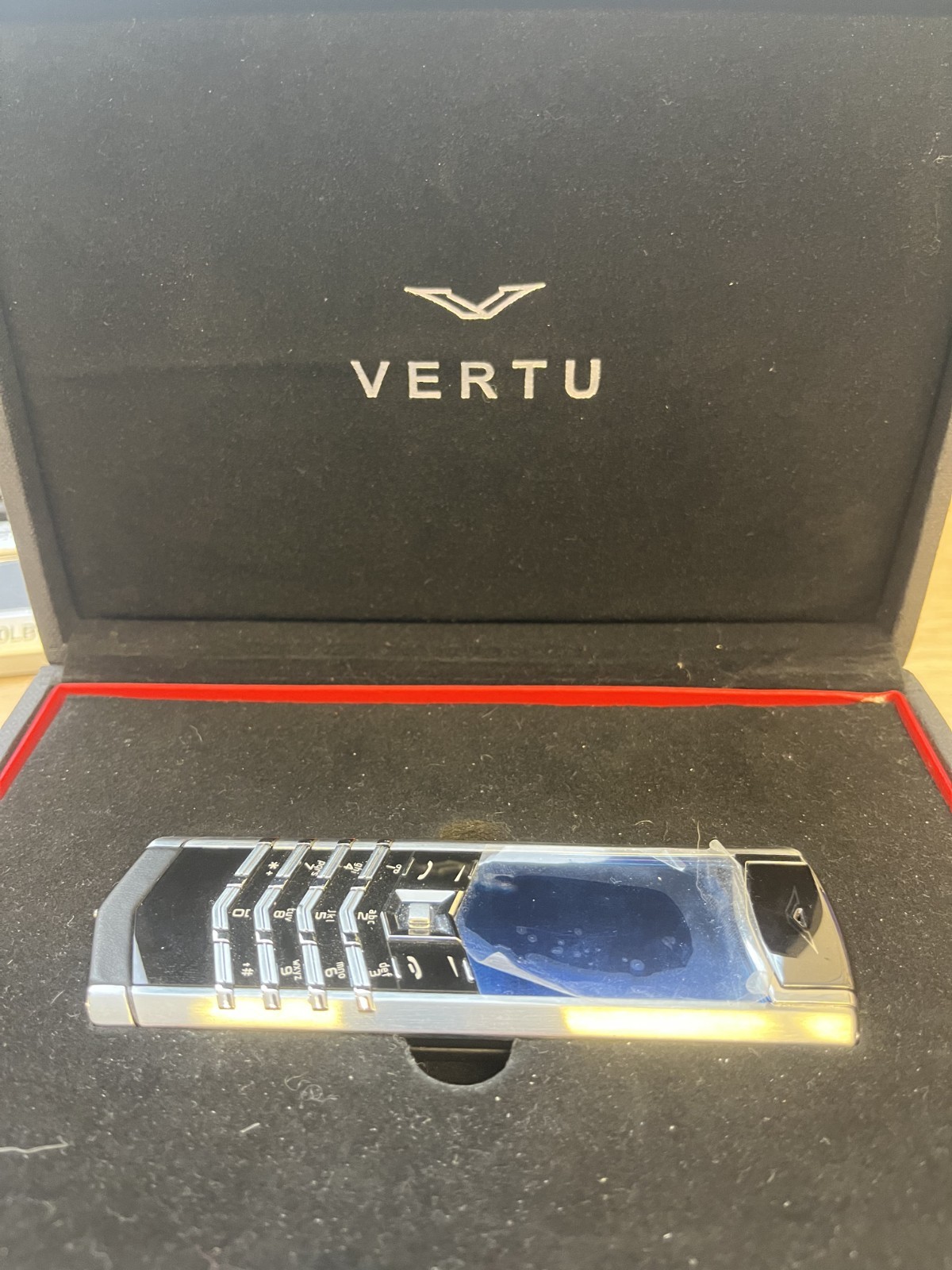 VERTU S-000168 RM-266V Luxury Mobile Phone Black & Grey – Accessories Included