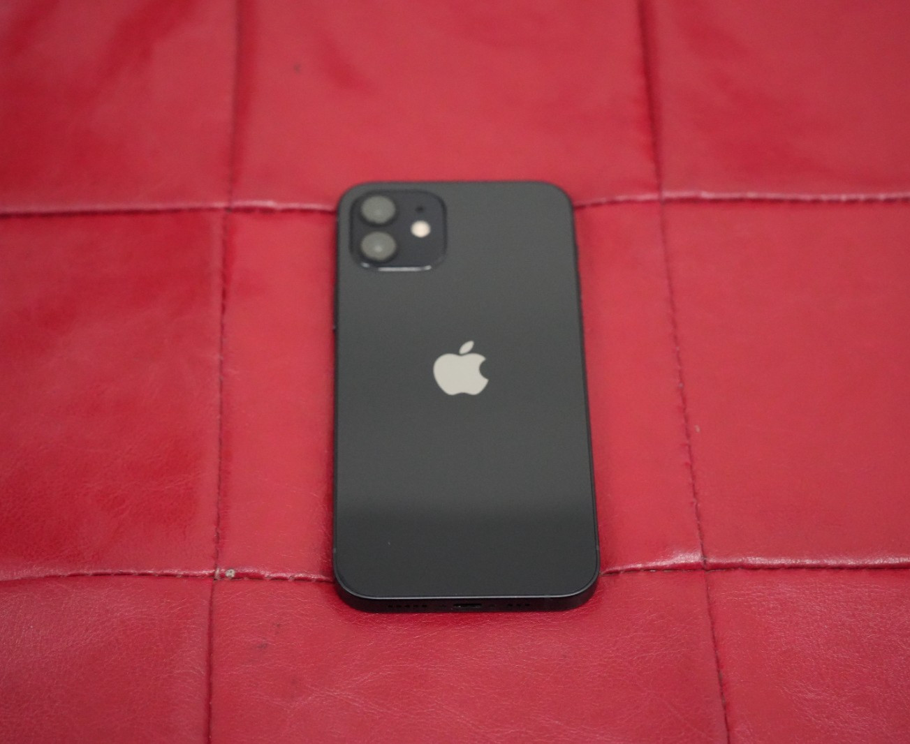 Apple iPhone 12 – 64GB – Black – Unlocked – 100% Battery Health