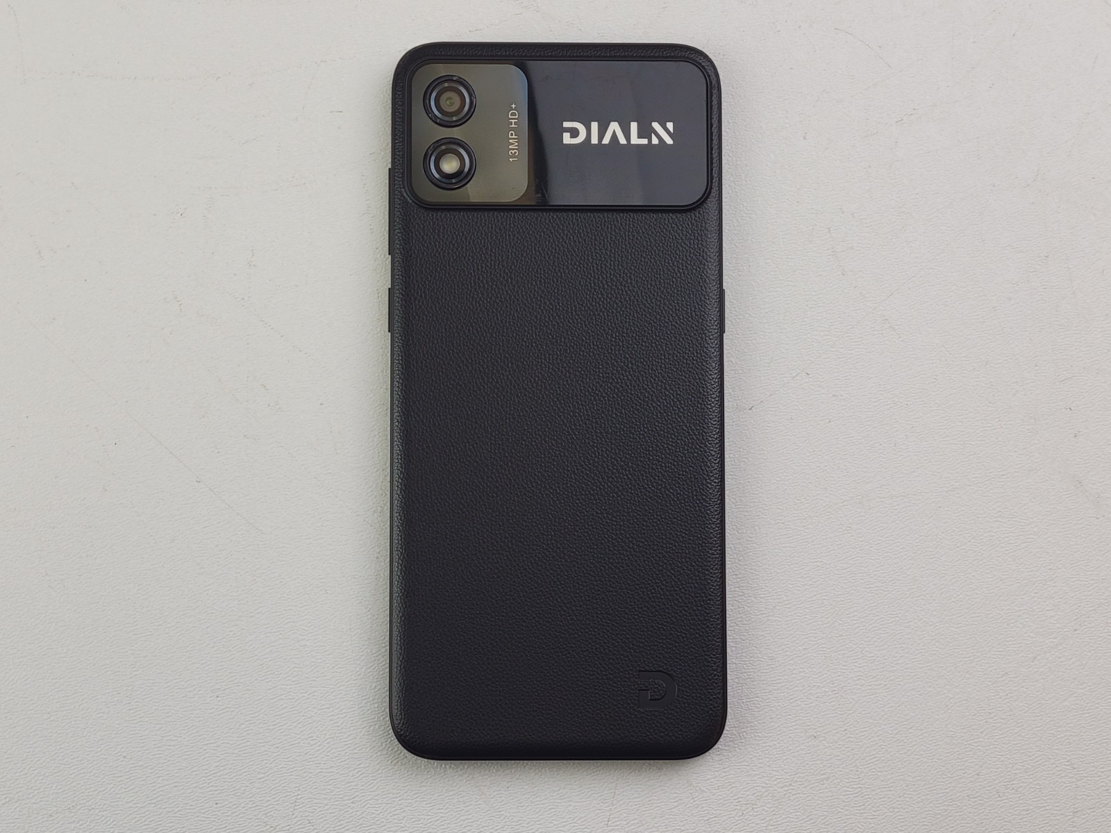 (B-GRADE) DIALN Nova – 32GB – Black (CARRIER UNKNOWN) Single SIM Smartphone