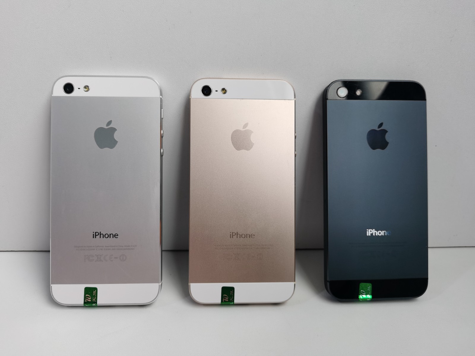 Apple iPhone 5 – Unlocked 16 GB 32 GB – Black Silver Gold iOS 10 Good Condition