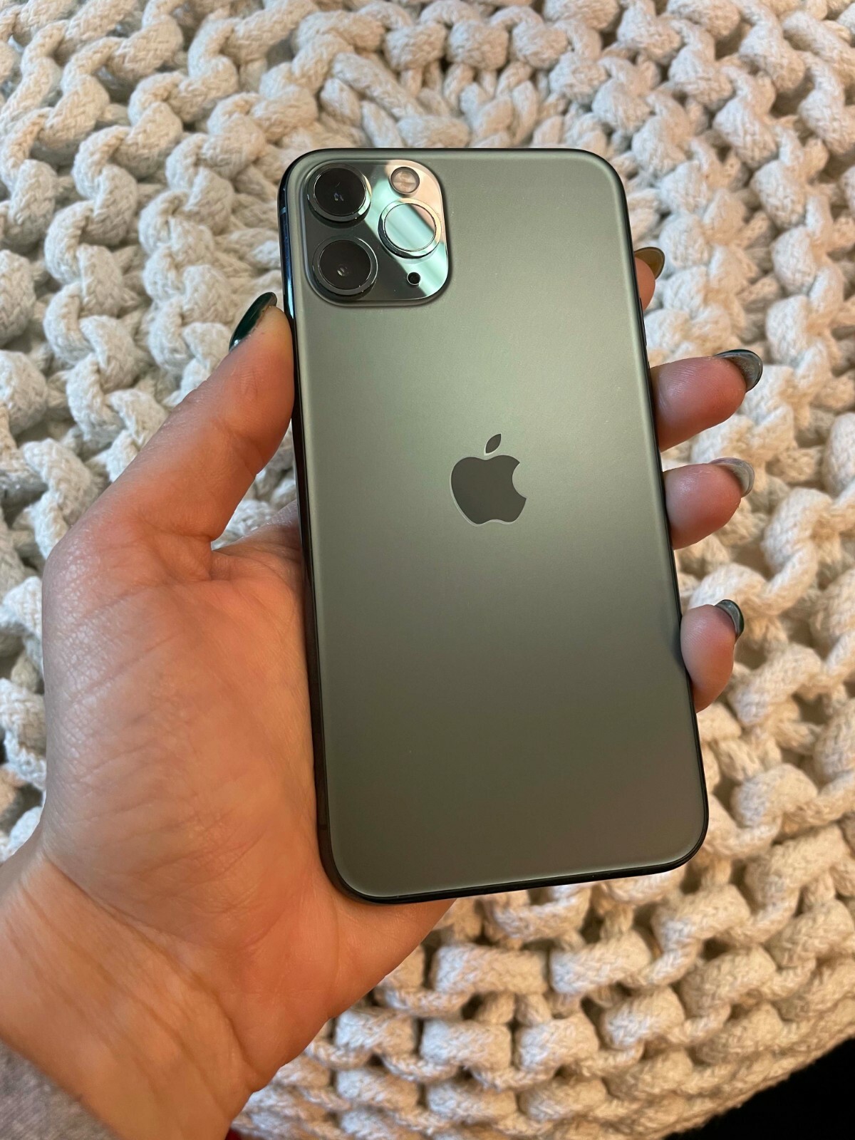Apple iPhone 11 Pro – 256GB – Midnight Green (Unlocked) A2160 (CDMA + GSM)