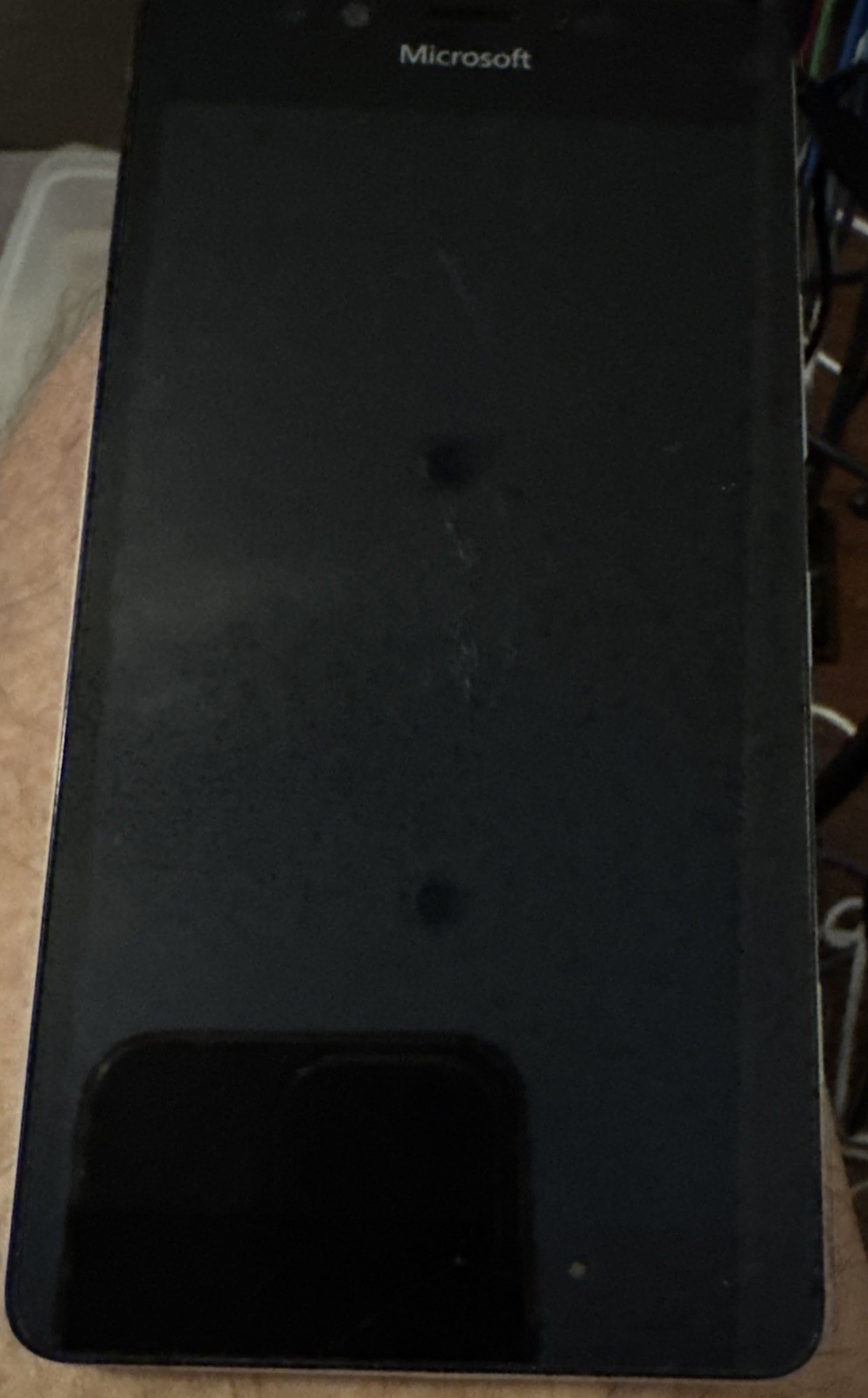 Lumia 950 32GB RM-1105 White (ATT) Fast Ship Good Used Cracked Glass