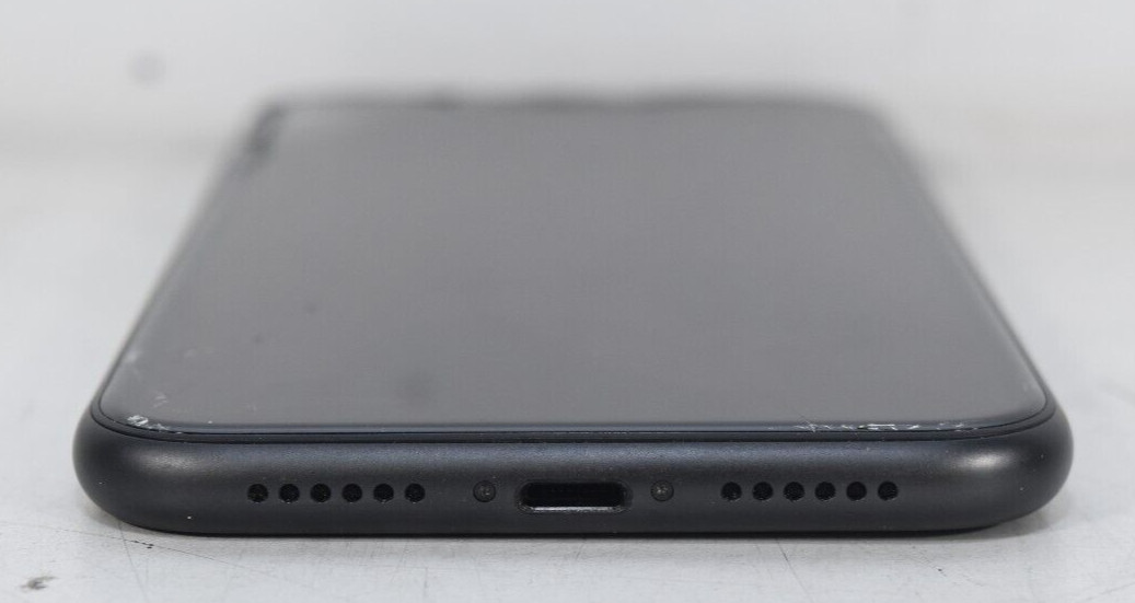 Apple iPhone 11 A2111 MHC43LL/A 64GB Black *FOR PARTS*