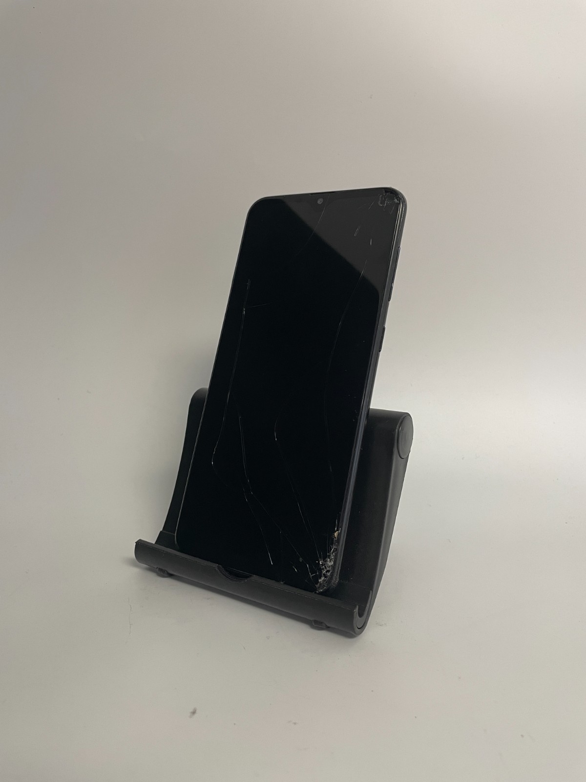 AT&T Samsung Galaxy A20 32GB Black – Good – For Parts Only-Clean IMEI