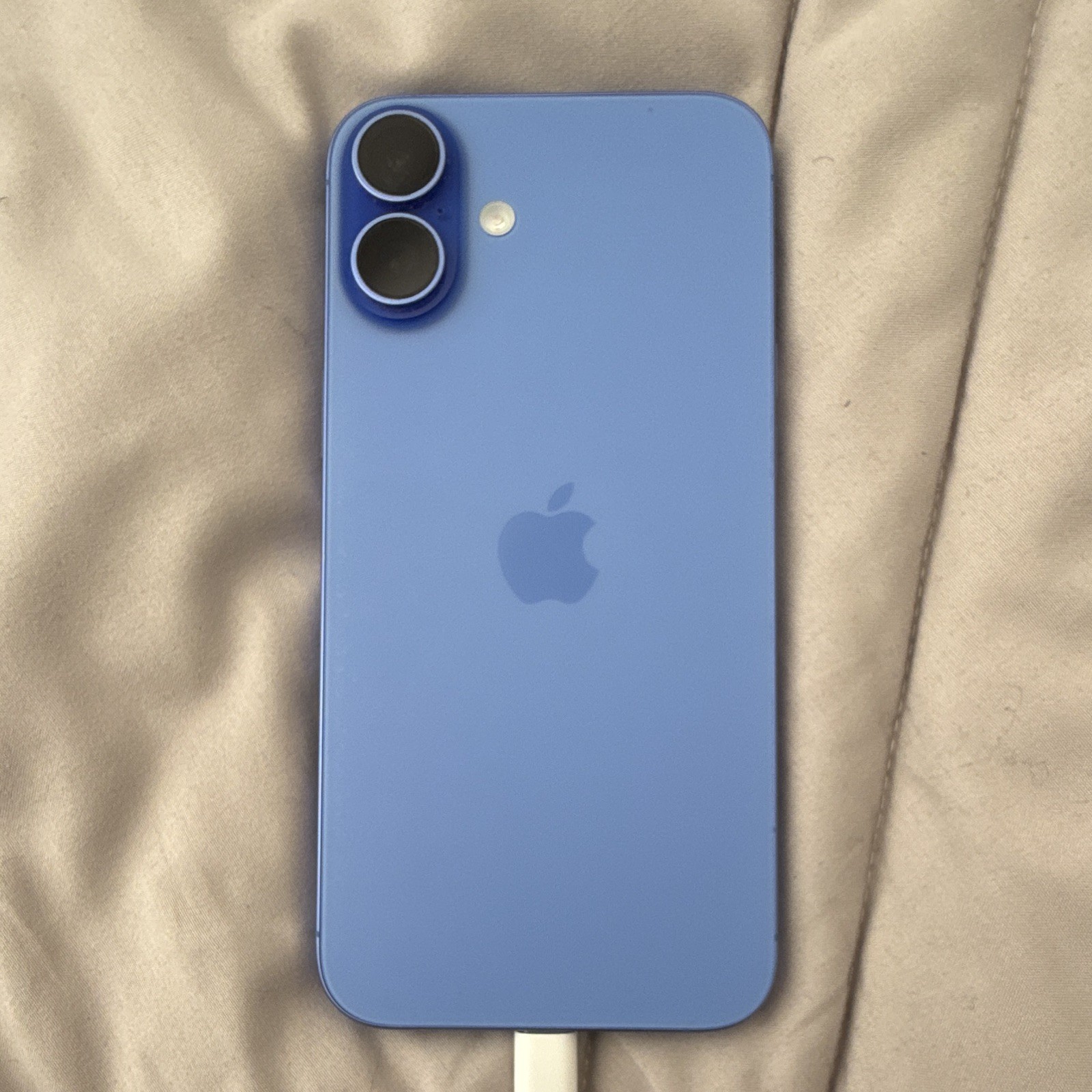 Apple iPhone 16 Plus 128GB Blue 6.7in Unlocked iOS 48MP 8GB RAM 5G