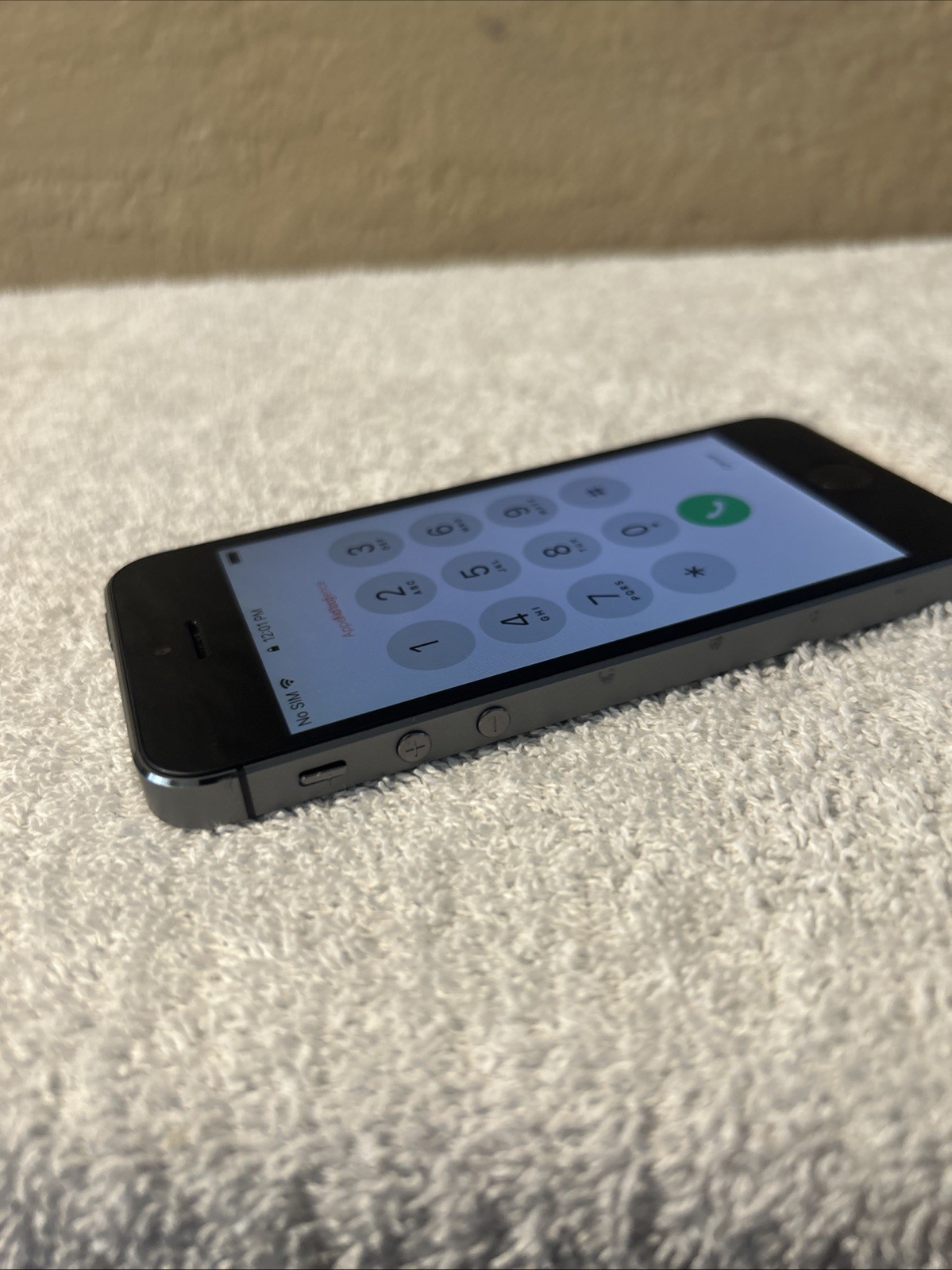 Apple iPhone 5s 16GB Black Space Grey Unlocked With Otter box Used