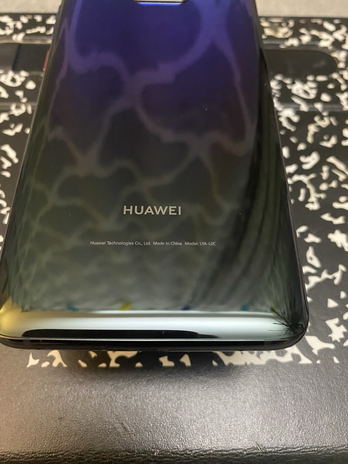 Mate 20 Pro Smartphone 128GB, 6GB RAM -6.39″ OLED -LYA-L0C Unlocked+ 🎁