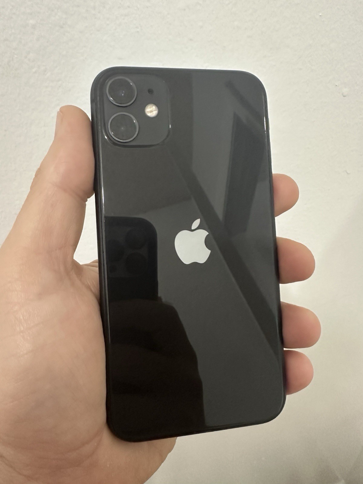 RARE iPhone 11 64g Unlocked Jailbroken iOS 16.5.1 • Trollstore /Dopamine /Sileo