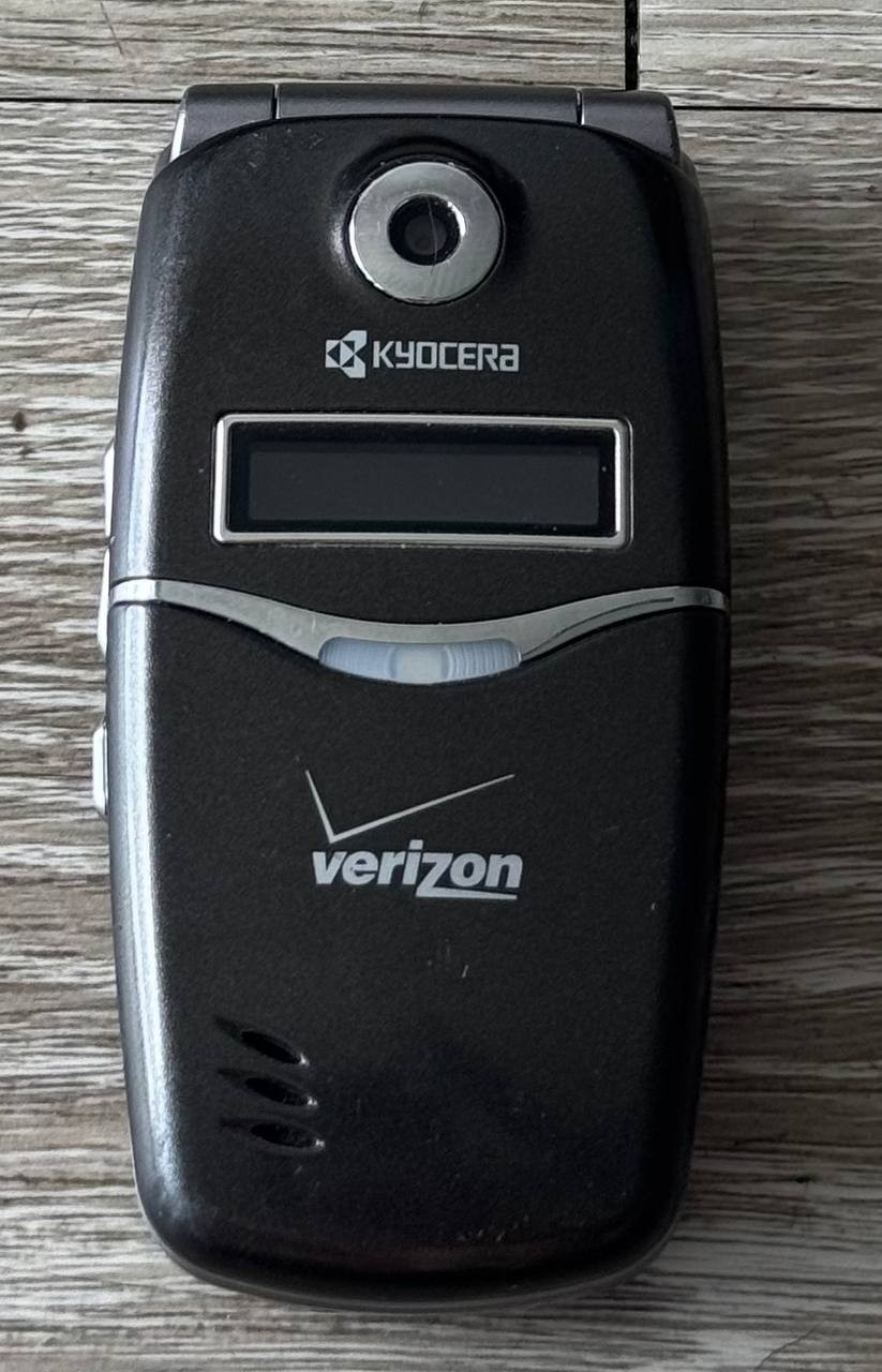 Kyocera K342 Verizon Flip Phone – For Parts or Repair
