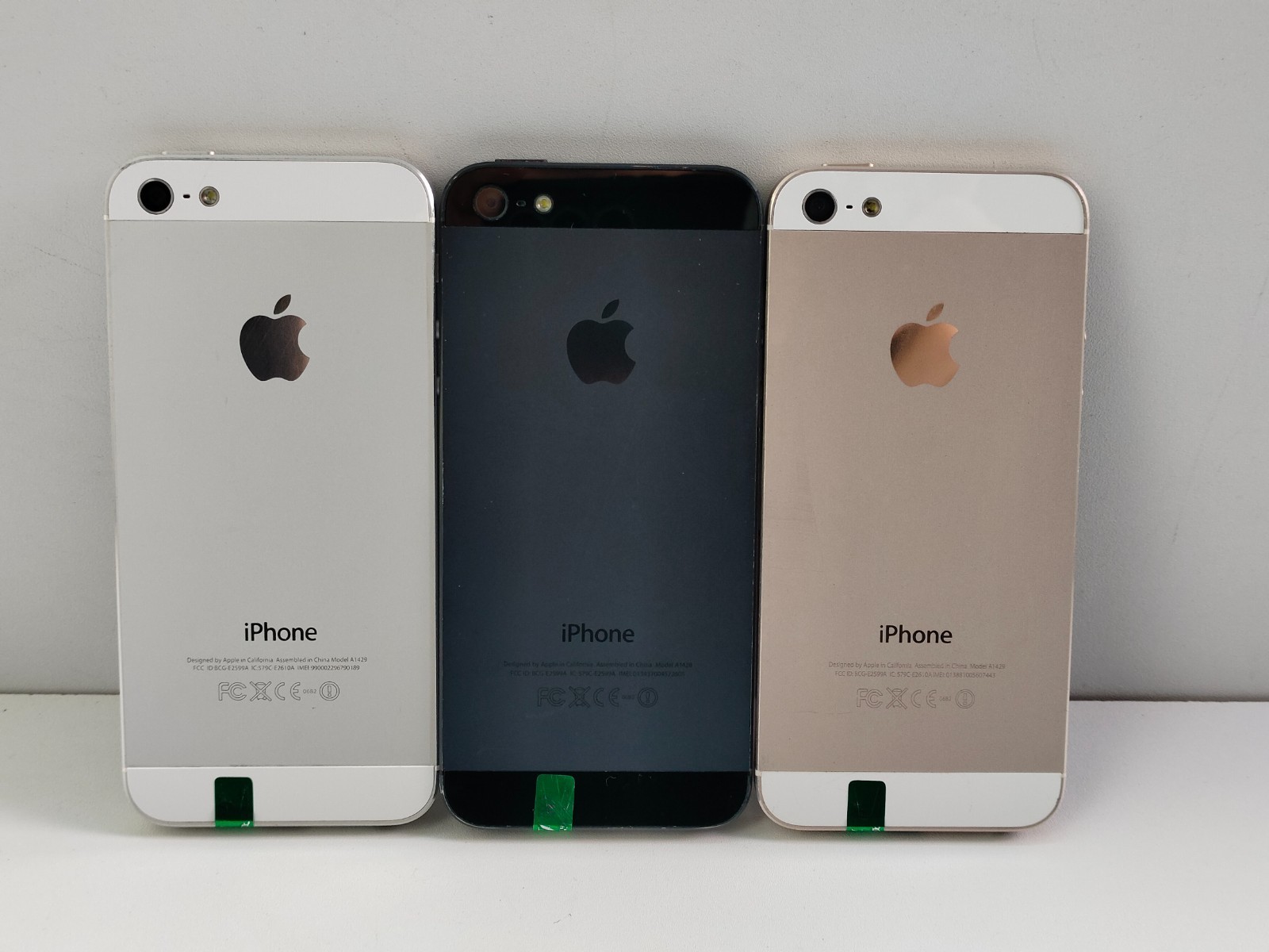 Apple iPhone 5/5s/5c 16GB Factory UNlocked Black/White/Gold Good 90%N ew US