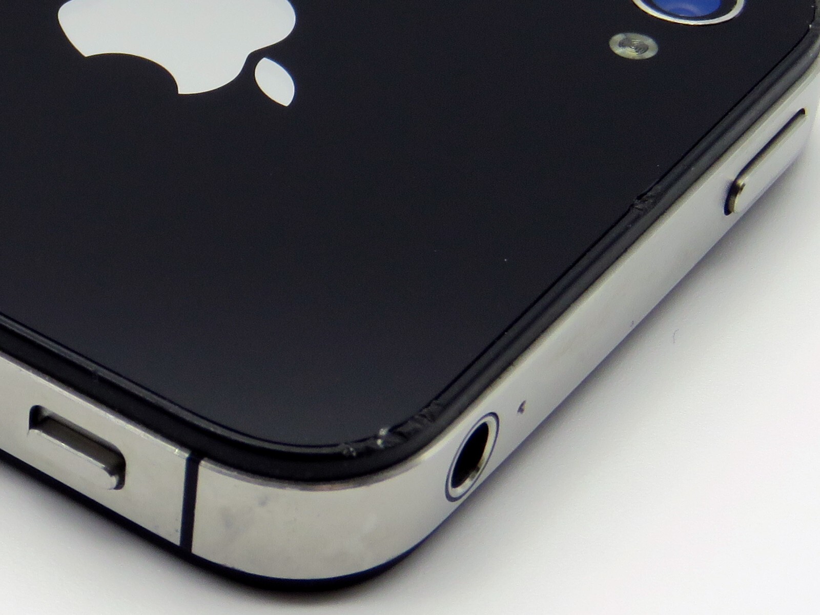 Apple iPhone 4s – 8GB – Black (Unlocked) A1387 (CDMA + GSM)