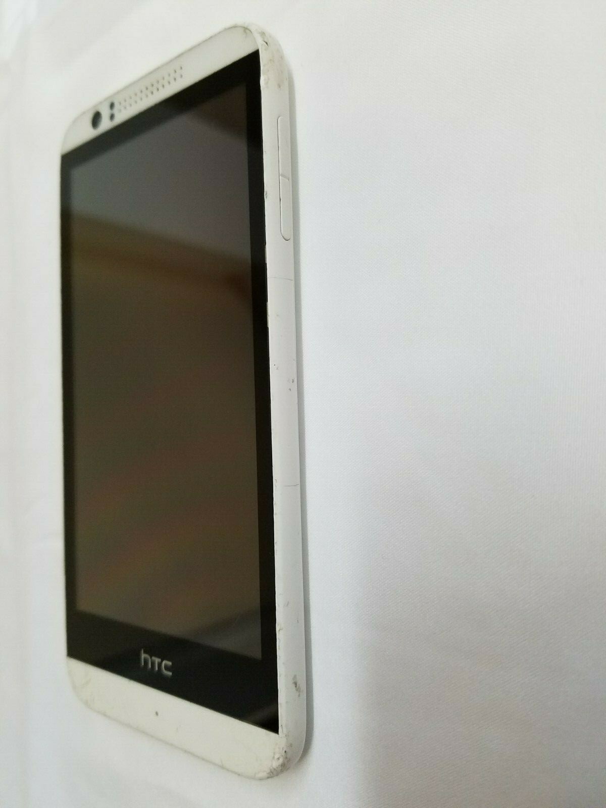 Boost Mobile HTC Desire 510 4G LTE Prepaid Android Smartphone Cellphone