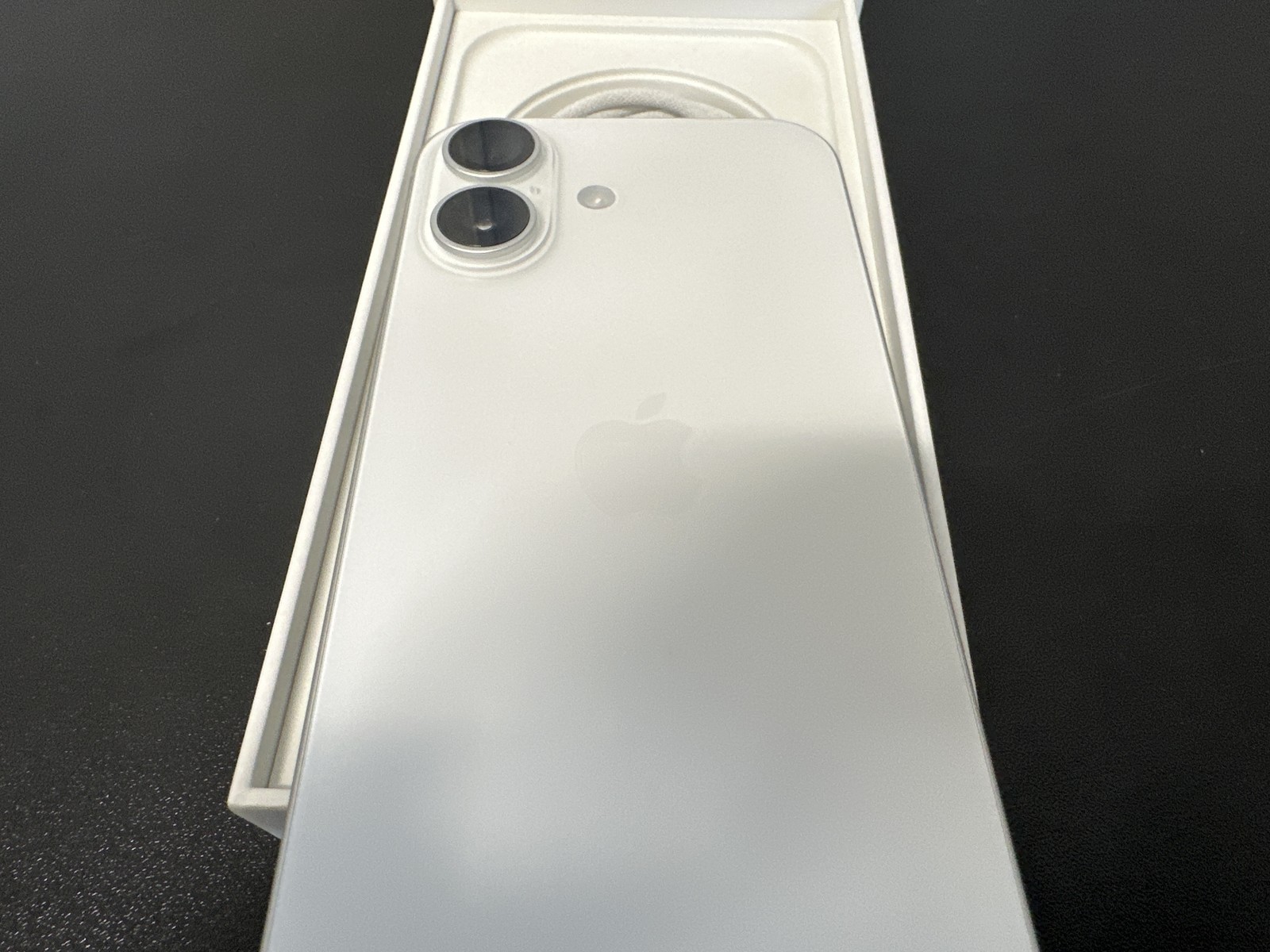 New Open Box Apple iPhone 17 256GB White Unlocked (100% Battery, Cycle 21)