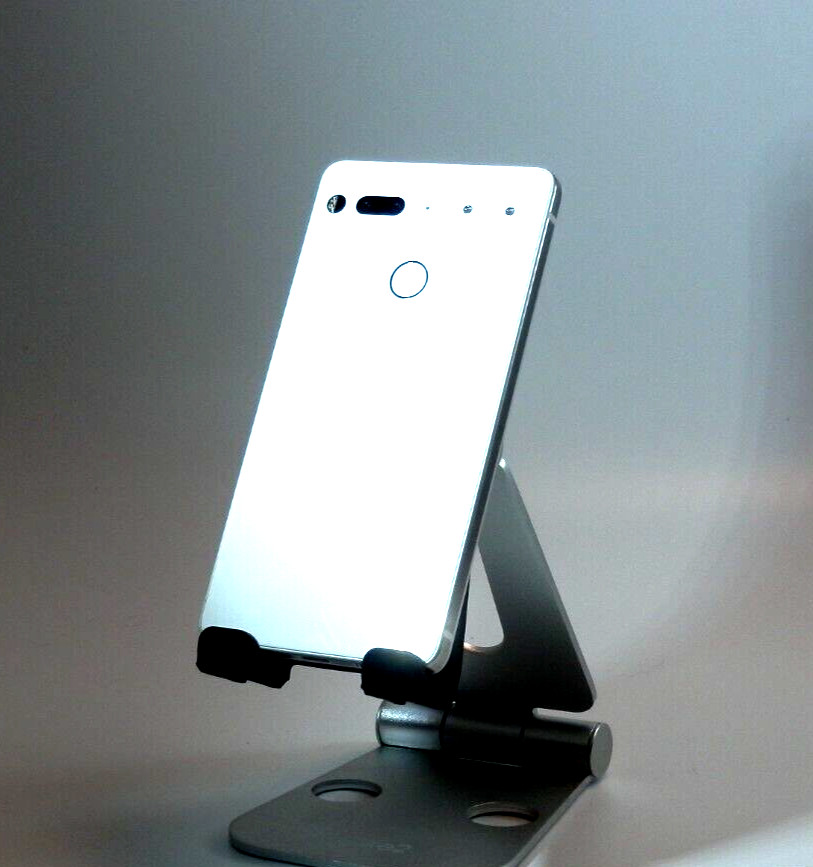 Essential PH-1 – 5.7 GSM/CDMA 128gb LineageOS or /e/ Custom Rom degoogled