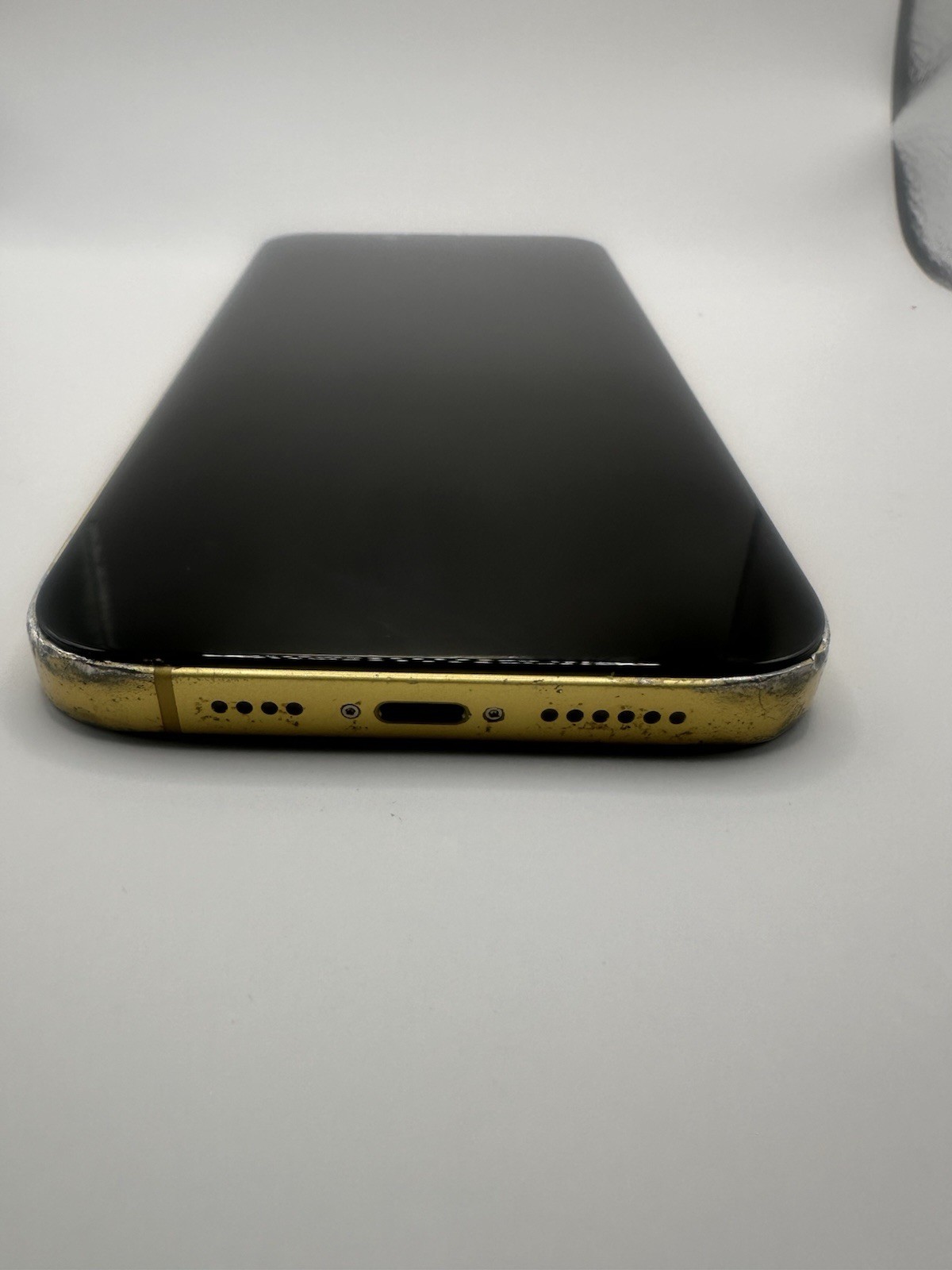 Apple iPhone 14 Plus – 128GB – Yellow – 12MP Camera – Wi-Fi Bluetooth