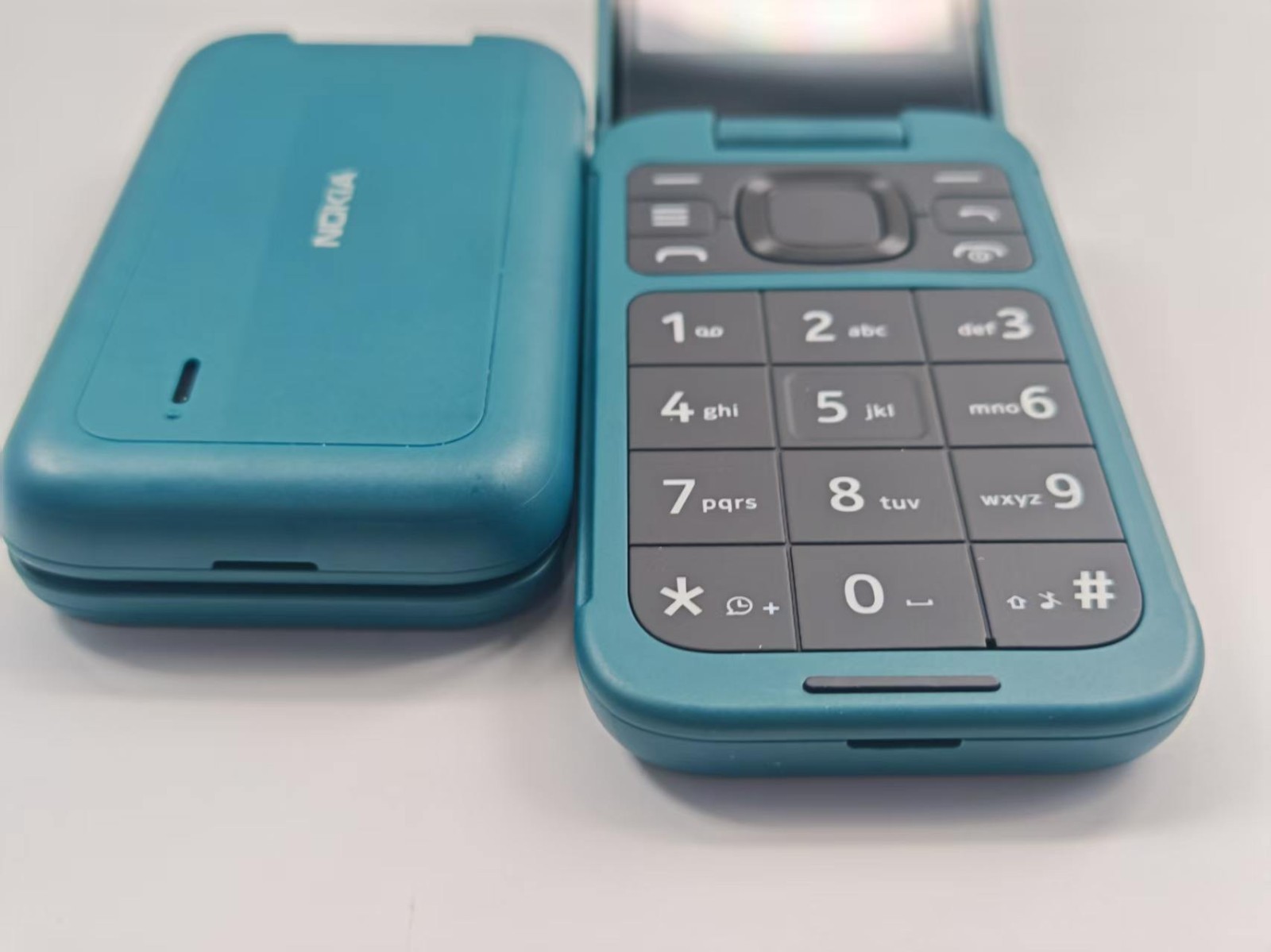 Nokia 2780 Flip 4G Single SIM phone Unlocked NEW