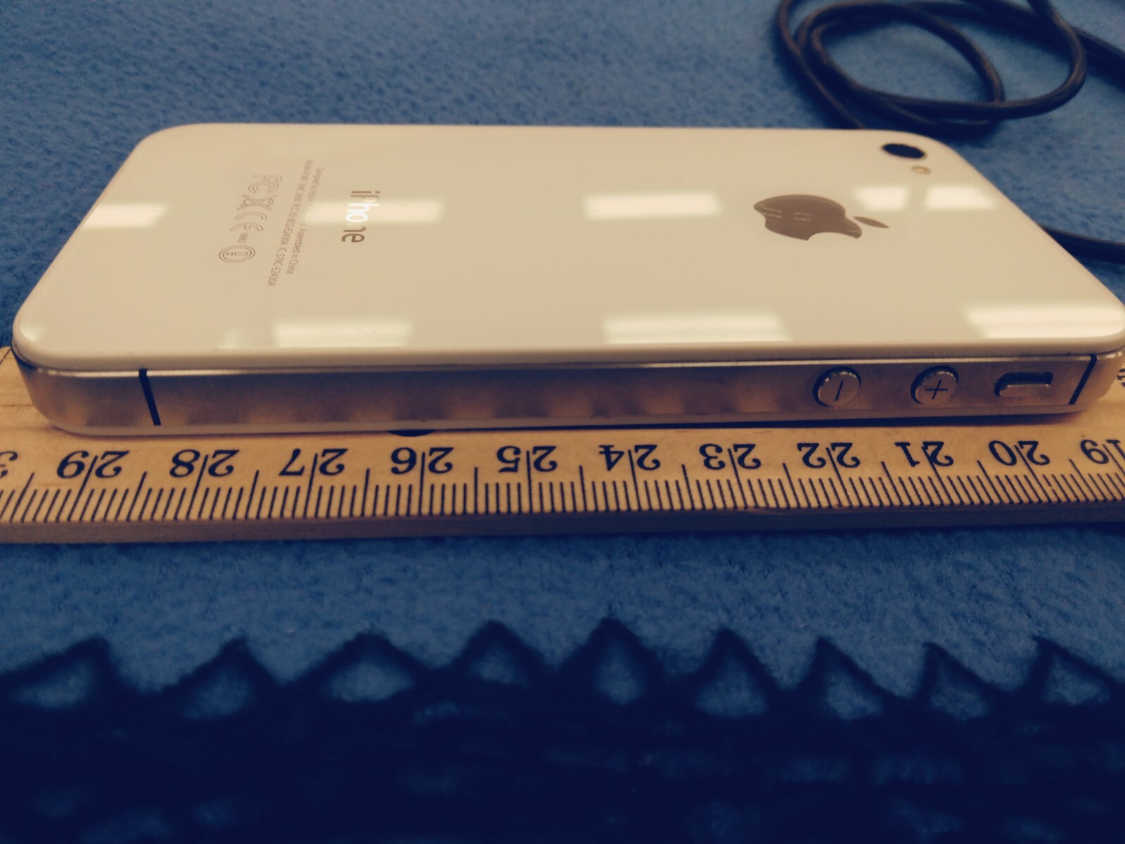 Apple iPhone 4S A1387 White- For Parts Only- Good Condition