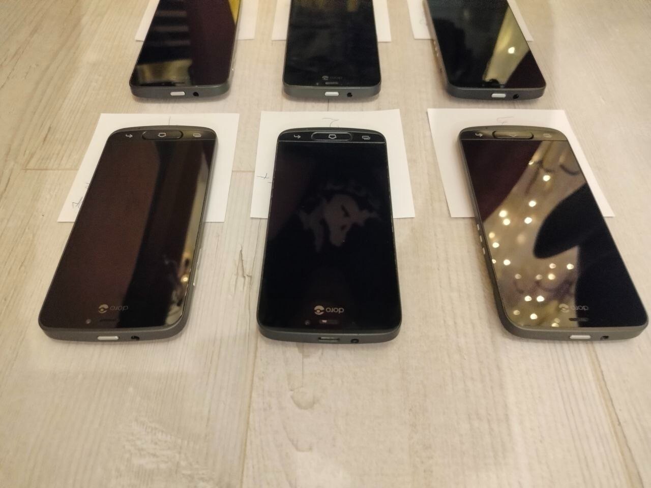 Doro 8040 / Doro DSB-0090 Lot of 6 – Smartphones for Parts / Repair – Screens OK