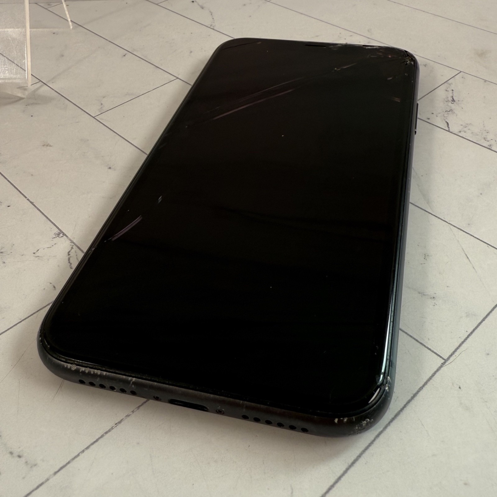 Cracked Screen LCD + Back Apple iPhone 11 64 GB Unlocked Black A2111 #H66
