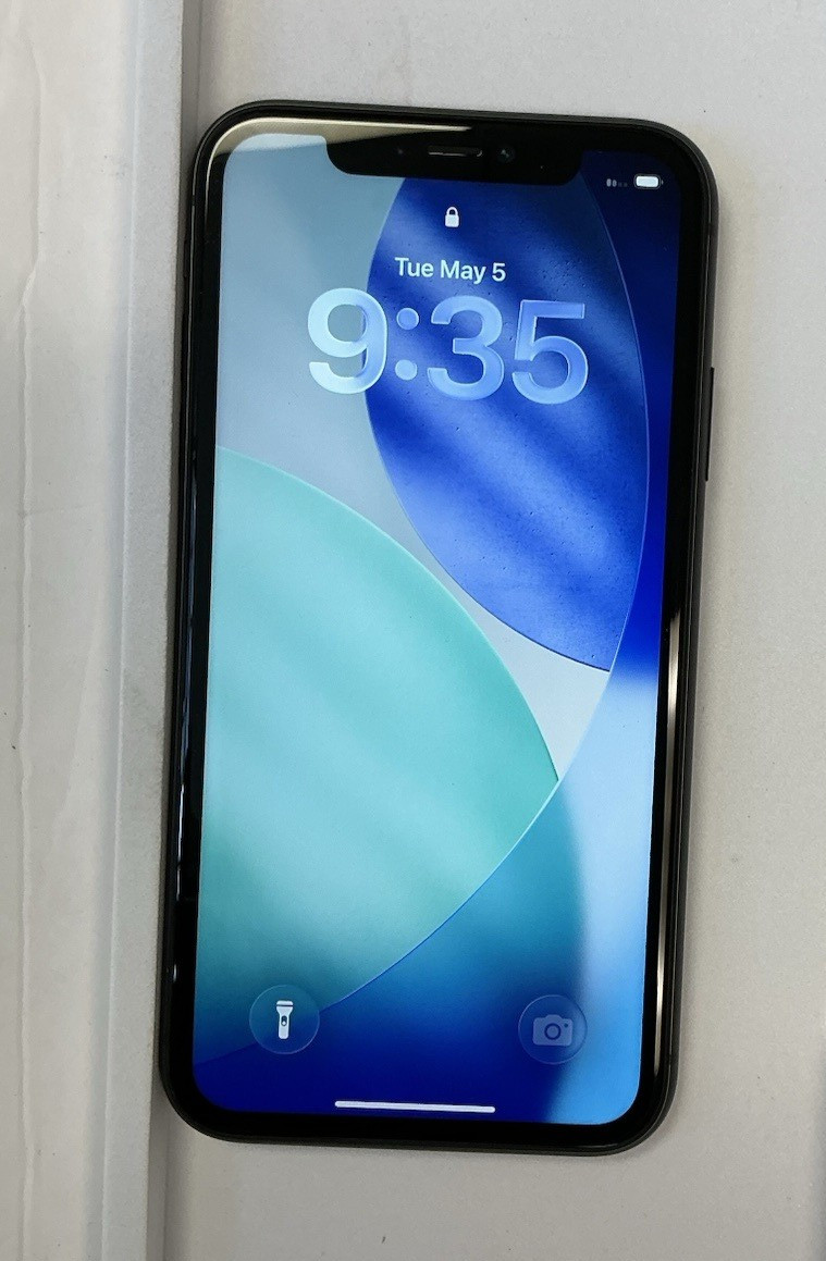 Apple iPhone 11 64GB Black Verizon MHC43LL/A Good Condition