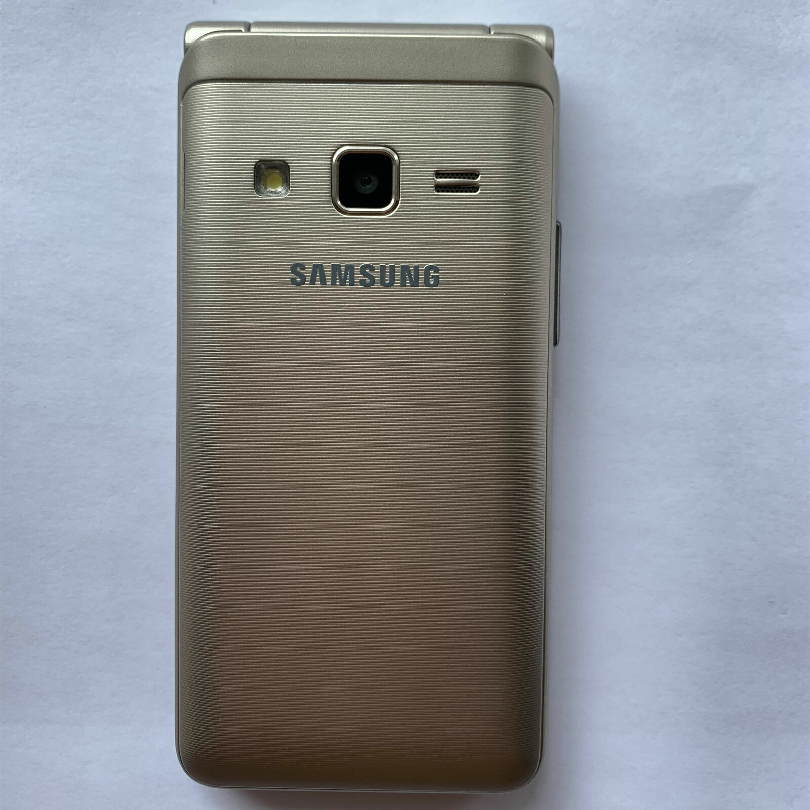 Samsung Galaxy Folder G1600 16GB Dual SIM LTE Flip Unlocked Smart Phone Open Box