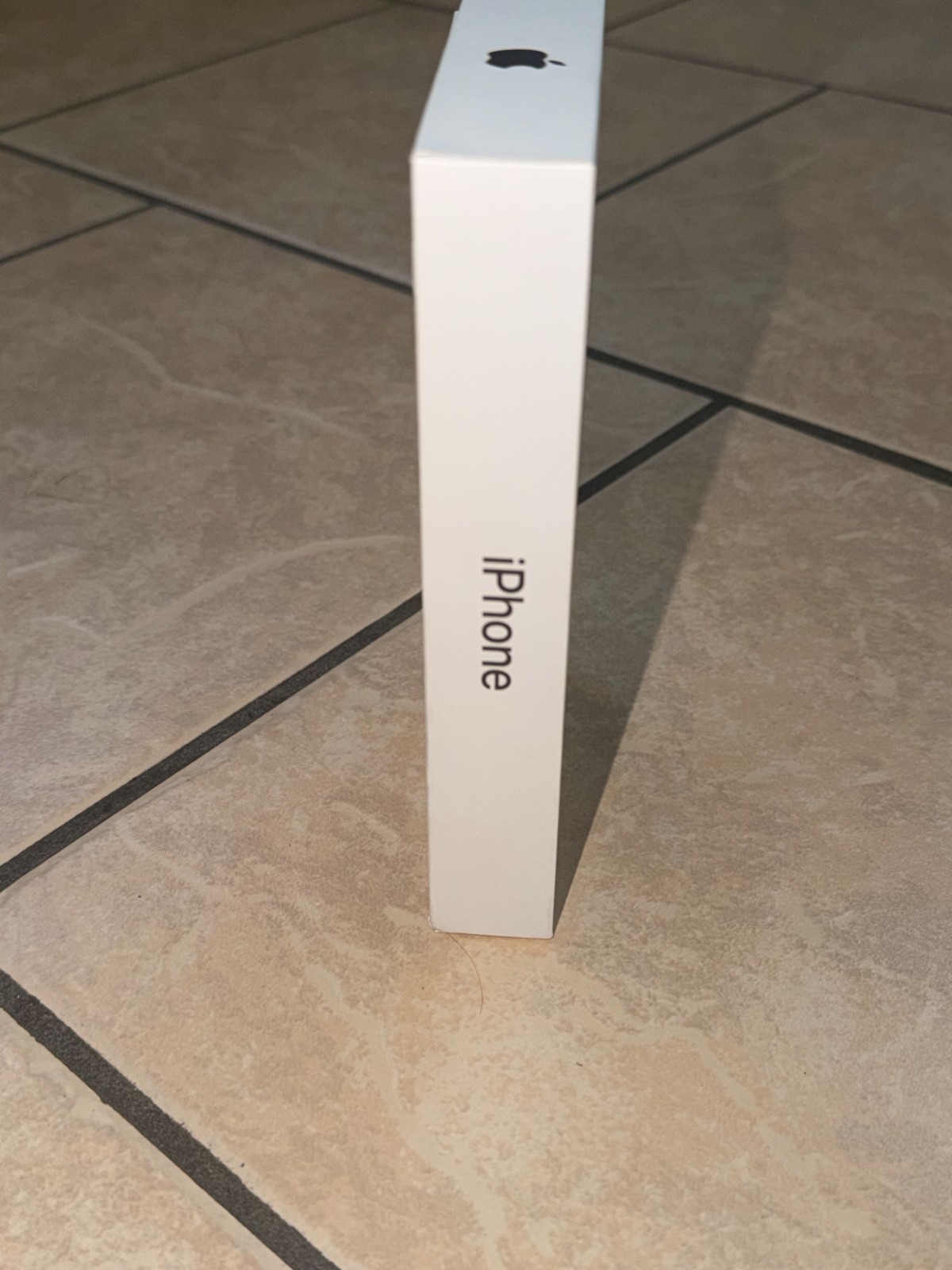 |New!| |Open box| |Apple iPhone 16e – 128GB Black – (Metro by T-Mobile only)