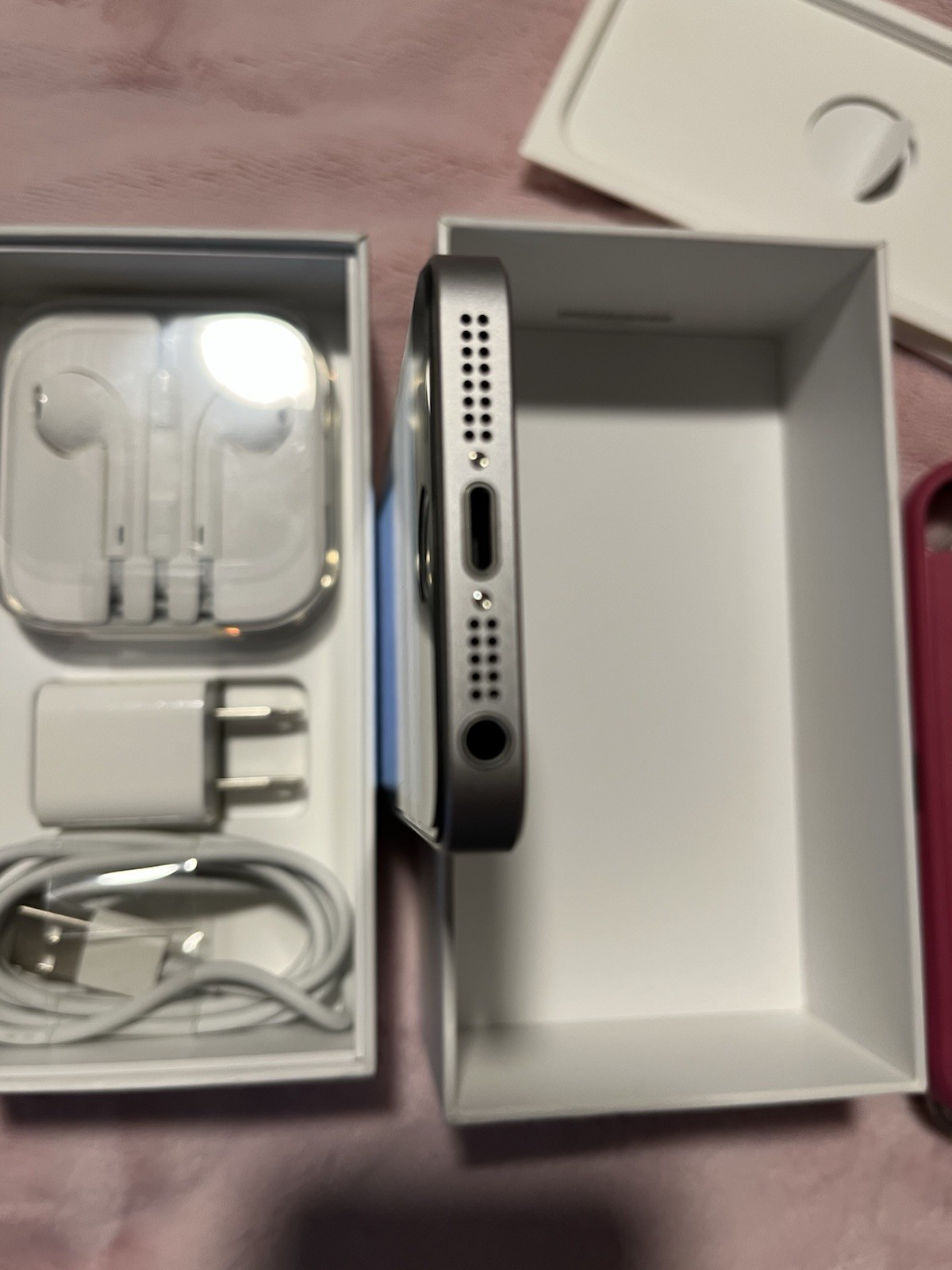 Apple iPhone SE 1st Gen – 64 GB – Space Gray (Unlocked) World Free Shipping